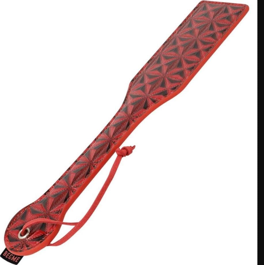 Sculacciatore paddle Diamond Begme Red spanking frustino sexy sadomaso rosso in prodotto Erosdom - Palmi, commercioVirtuoso.it