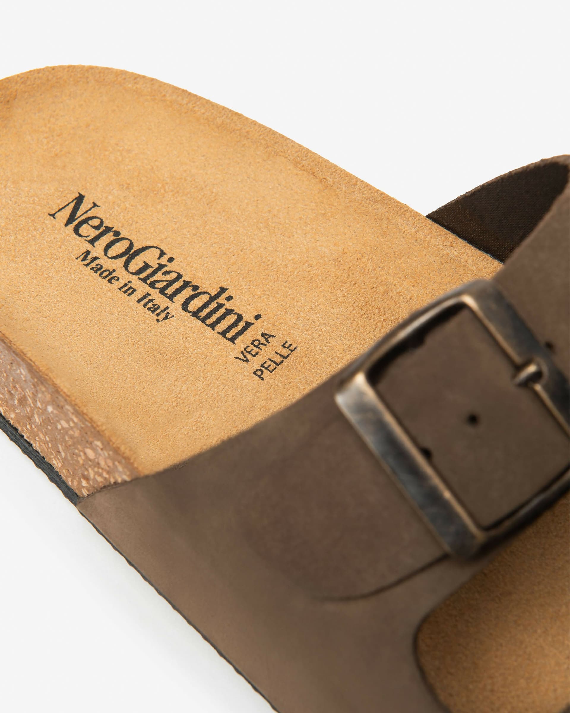 NeroGardini Uomo Ciabatte in Pelle in Sandali Cantali Calzature - Randazzo, commercioVirtuoso.it