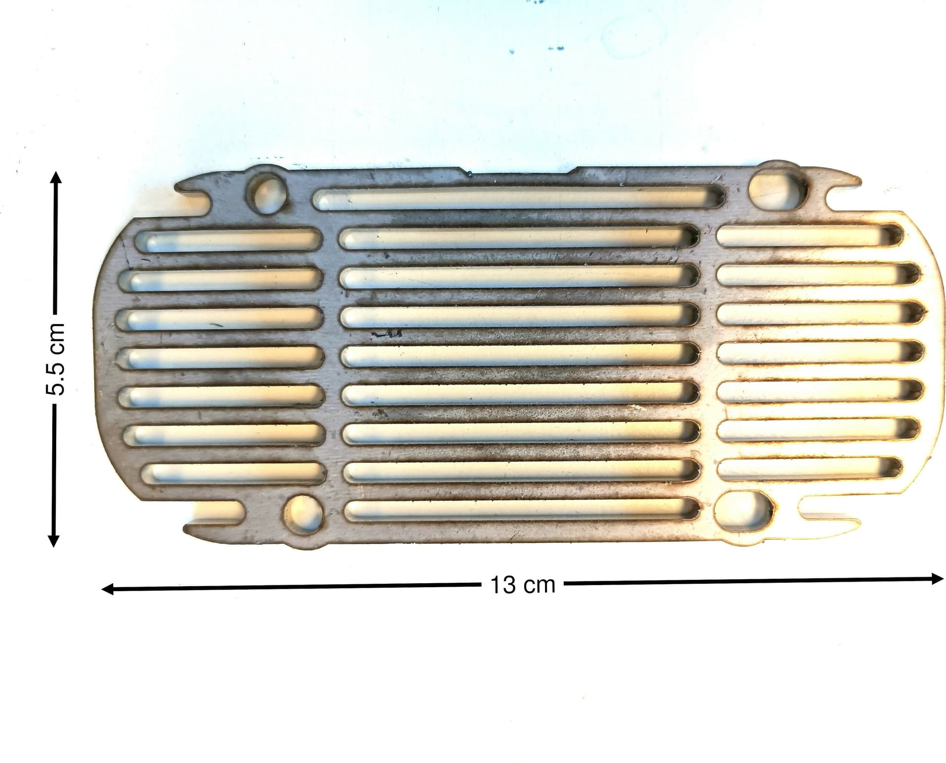 Griglia braciere compatibile in ACCIAIO AISI 304 per stufe pellet EDILKAMIN installata nei modelli: CHERIE-FUNNY-LOGO in Impianti di riscaldamento a pellet La Bottega dei Ricambi - San Cesareo, commercioVirtuoso.it