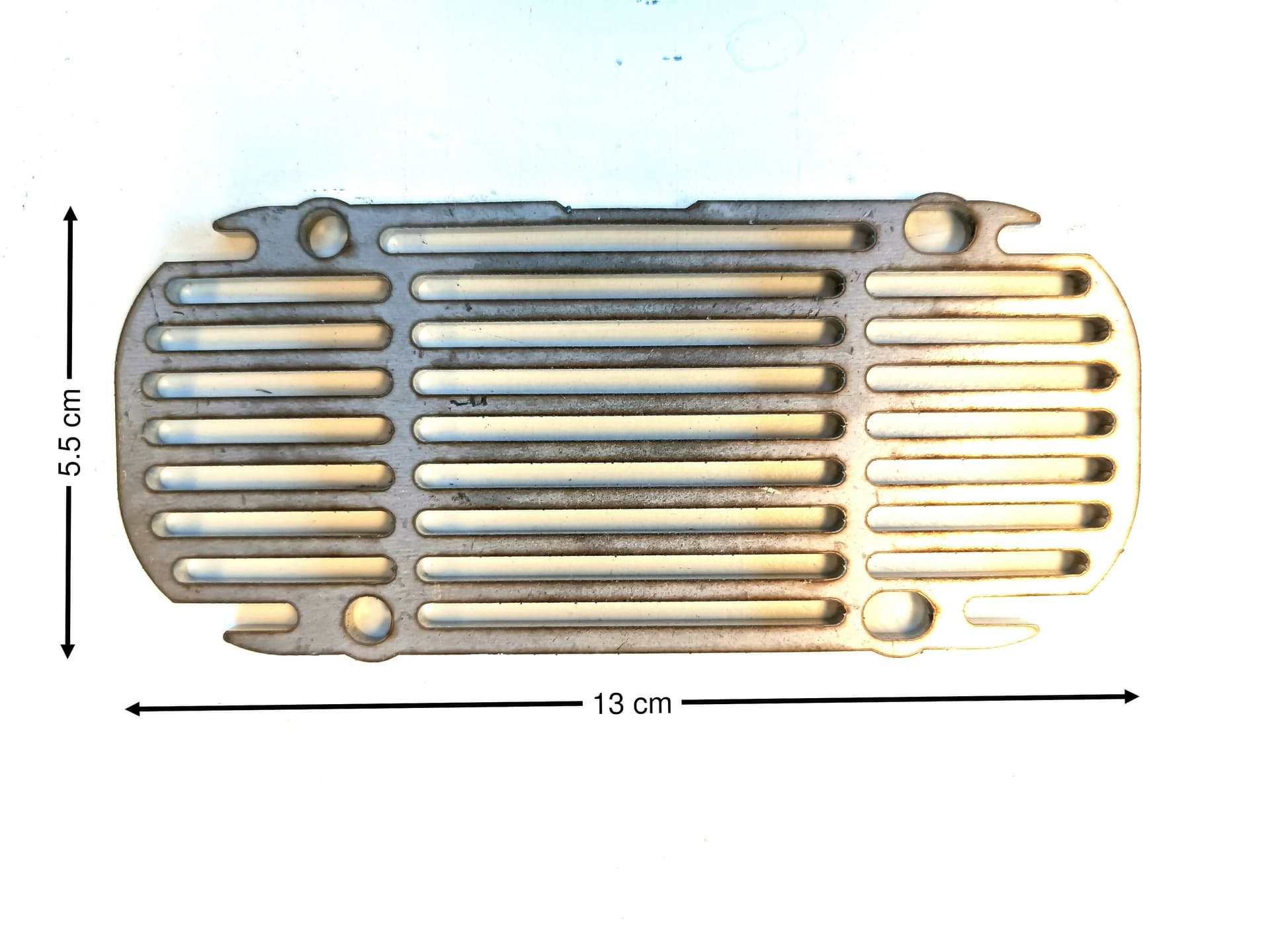 Griglia braciere compatibile in ACCIAIO AISI 304 per stufe pellet EDILKAMIN installata nei modelli: CHERIE-FUNNY-LOGO in Impianti di riscaldamento a pellet La Bottega dei Ricambi - San Cesareo, commercioVirtuoso.it