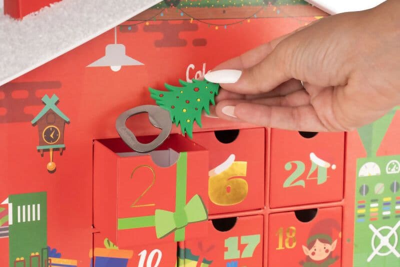 Calendario Dell’Avvento 2025 La Fabbrica Degli Elfi - Colourbook in Carta Cartoleria Deja Vu - Crotone, commercioVirtuoso.it
