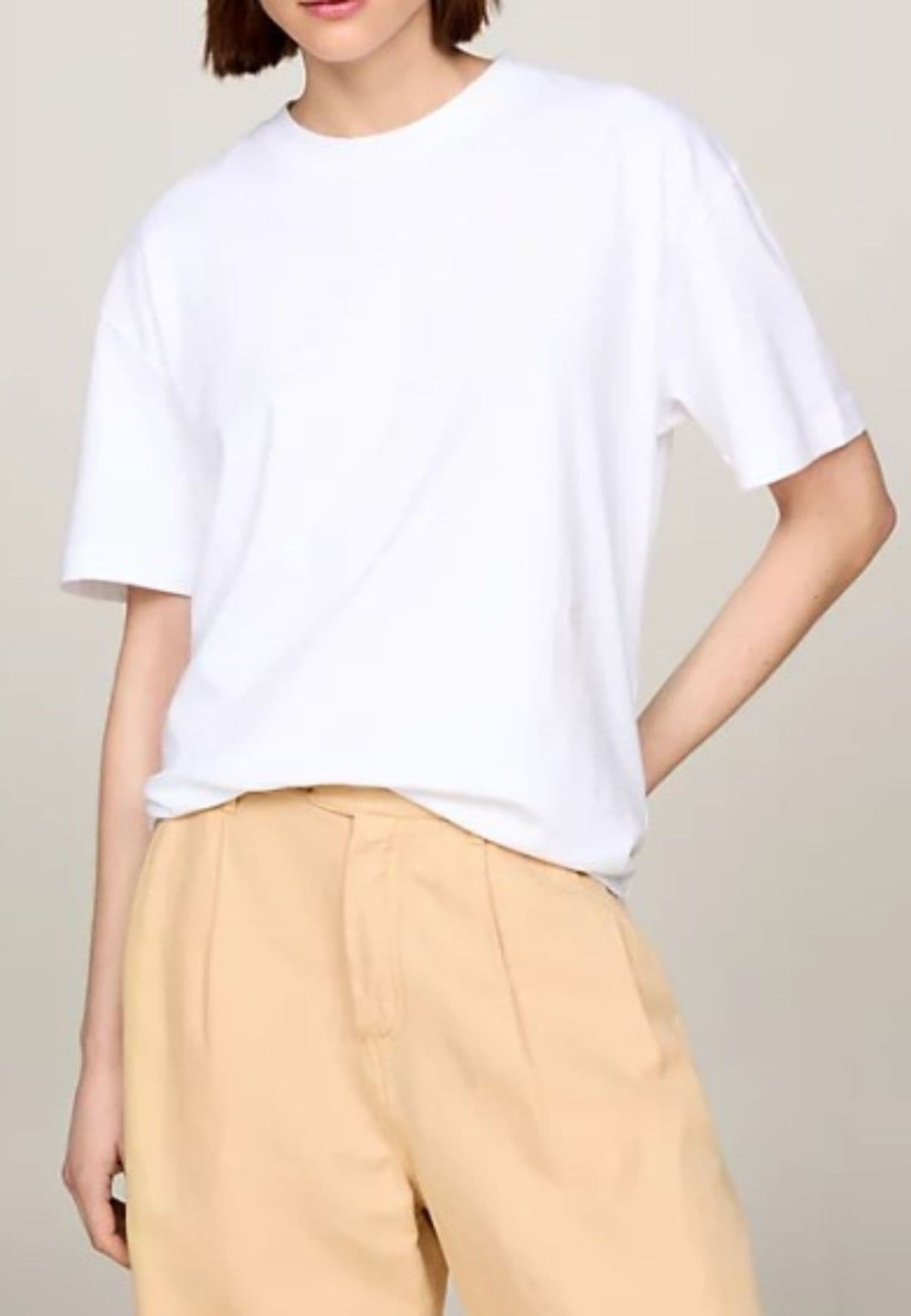 Tommy Hilfiger T-SHIRT RLX LIGHT CTN INTERLOCK C-NK SS da donna in T-shirt Drestige - Casamassima, commercioVirtuoso.it