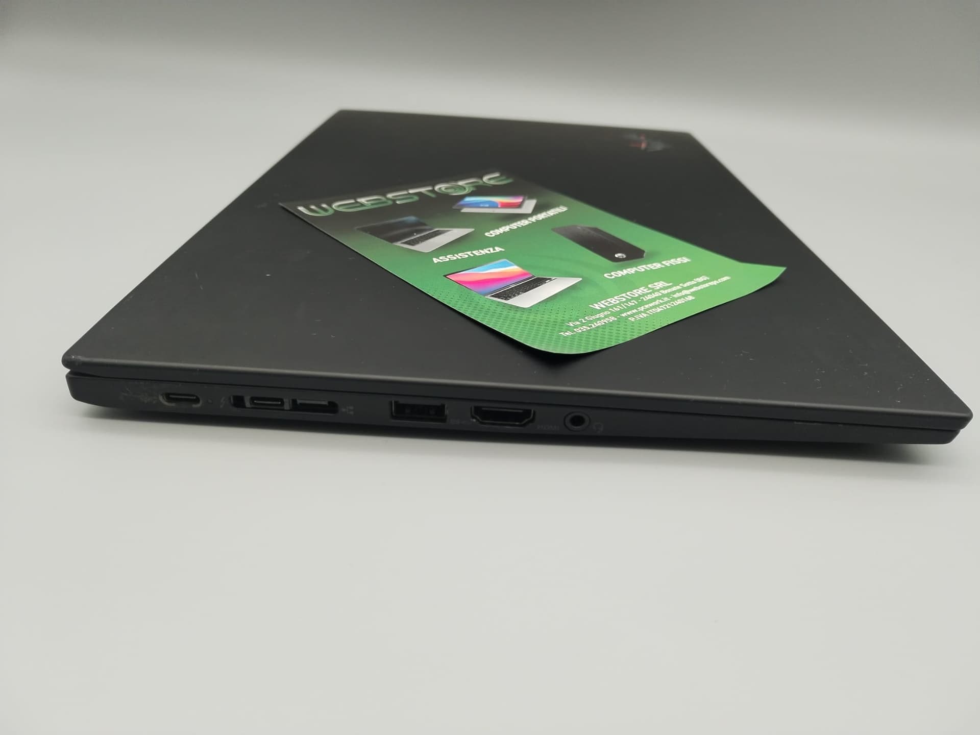 PC NOTEBOOK LENOVO X1 CARBON 8TH GEN in Portatili Webstore srl - Bonate Sotto, commercioVirtuoso.it