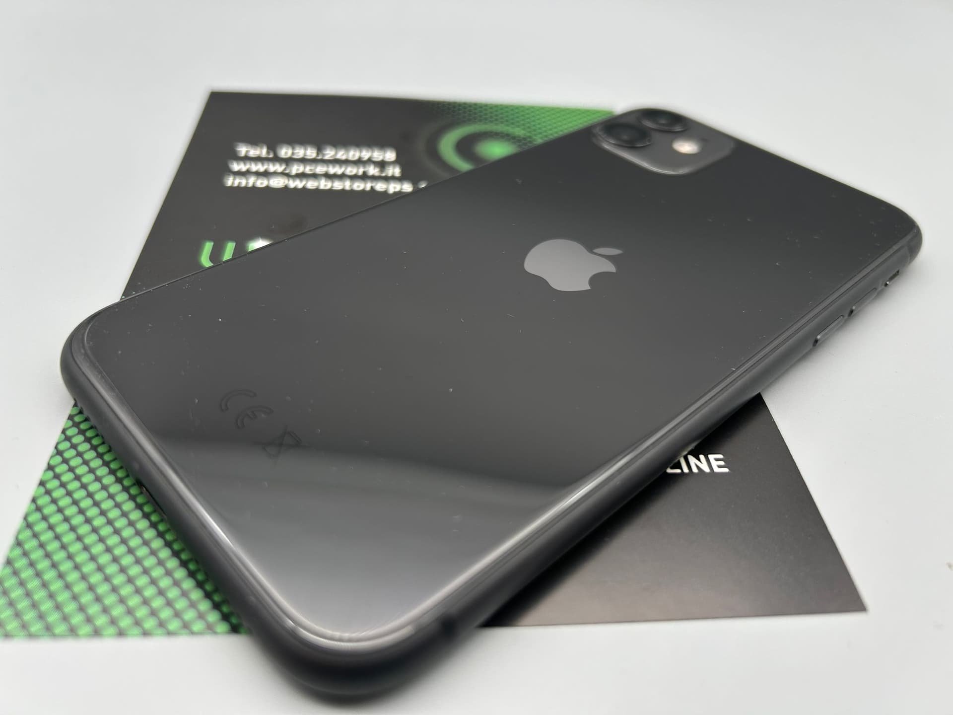 APPLE IPHONE 11 - 128 GB in prodotto Webstore srl - Bonate Sotto, commercioVirtuoso.it