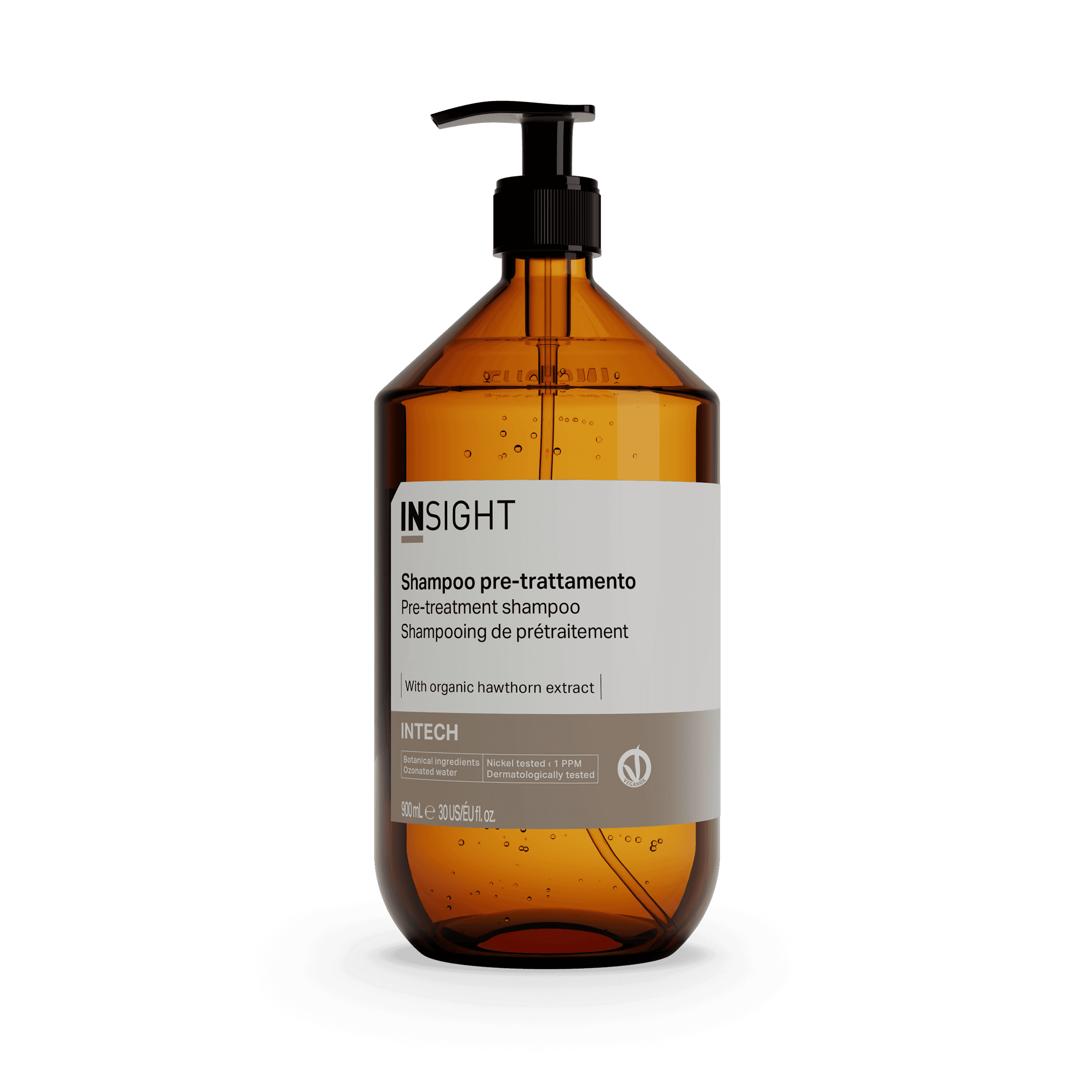 Insight Intech shampoo pre-trattamento 900 ml, permette ai trattamenti successivi di agire con maggiore efficacia.