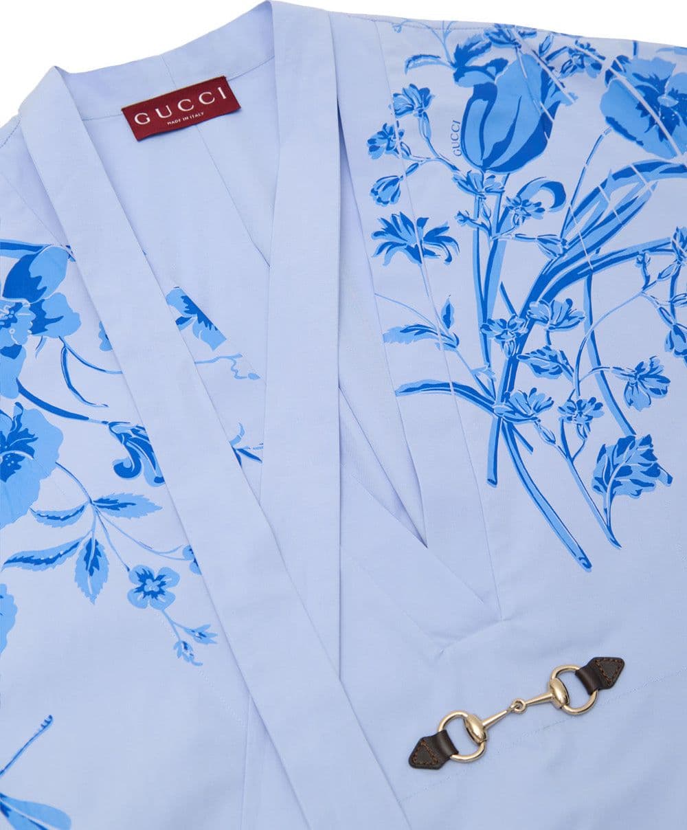 Gucci Camicia Kimono in Popeline di Cotone Azzurra con Stampa Fiori da donna in Copricostumi e parei Drestige - Casamassima, commercioVirtuoso.it