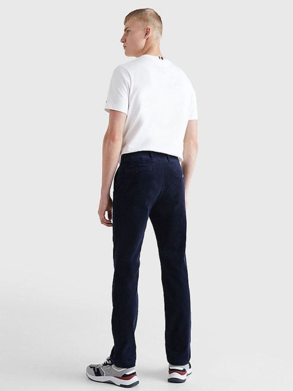 Tommy Hilfiger PANTALONE DENTON CHINO da uomo in Pantaloni Drestige - Casamassima, commercioVirtuoso.it
