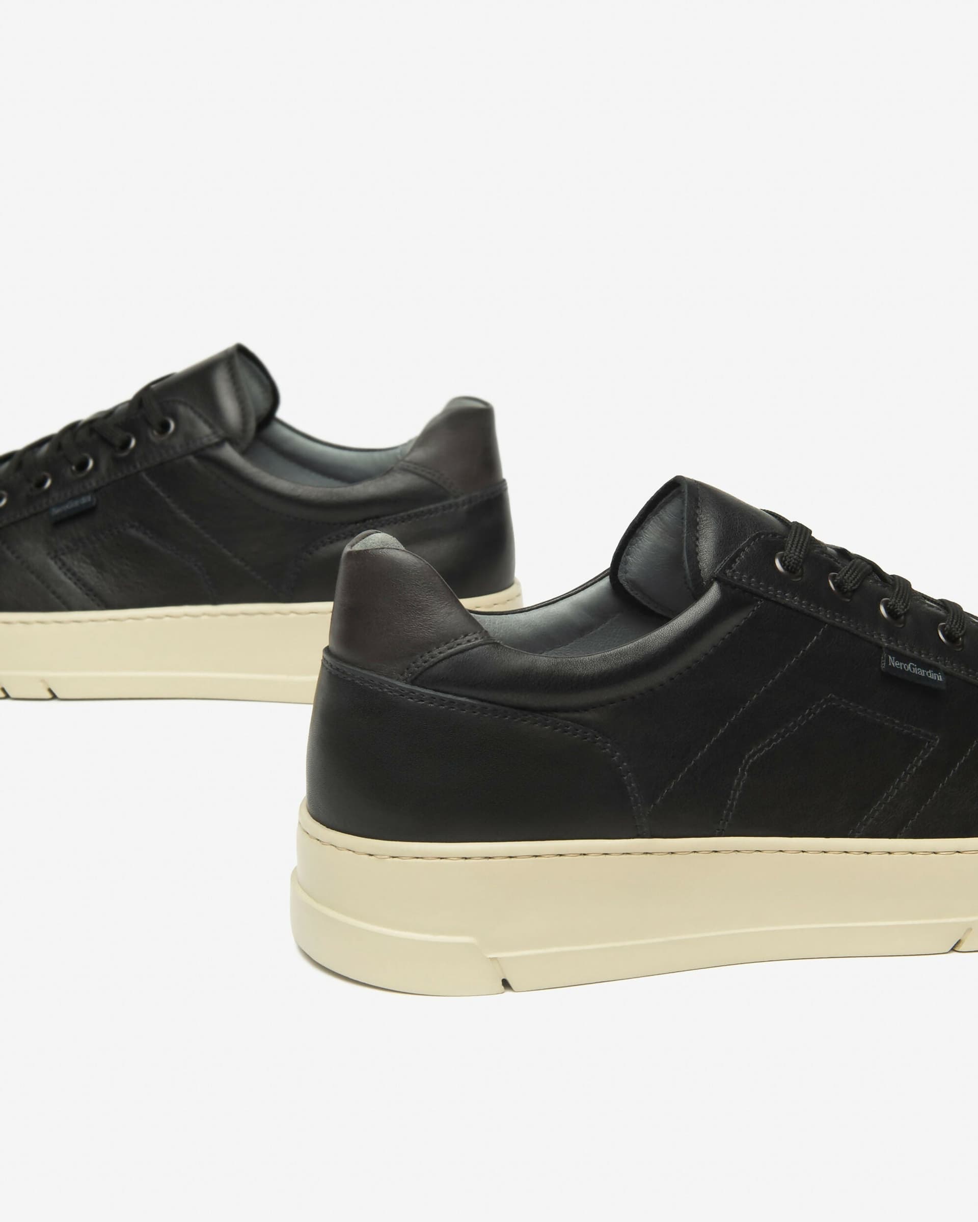 NeroGiardini Uomo sneakers in pelle in Scarpe stringate basse Cantali Calzature - Randazzo, commercioVirtuoso.it