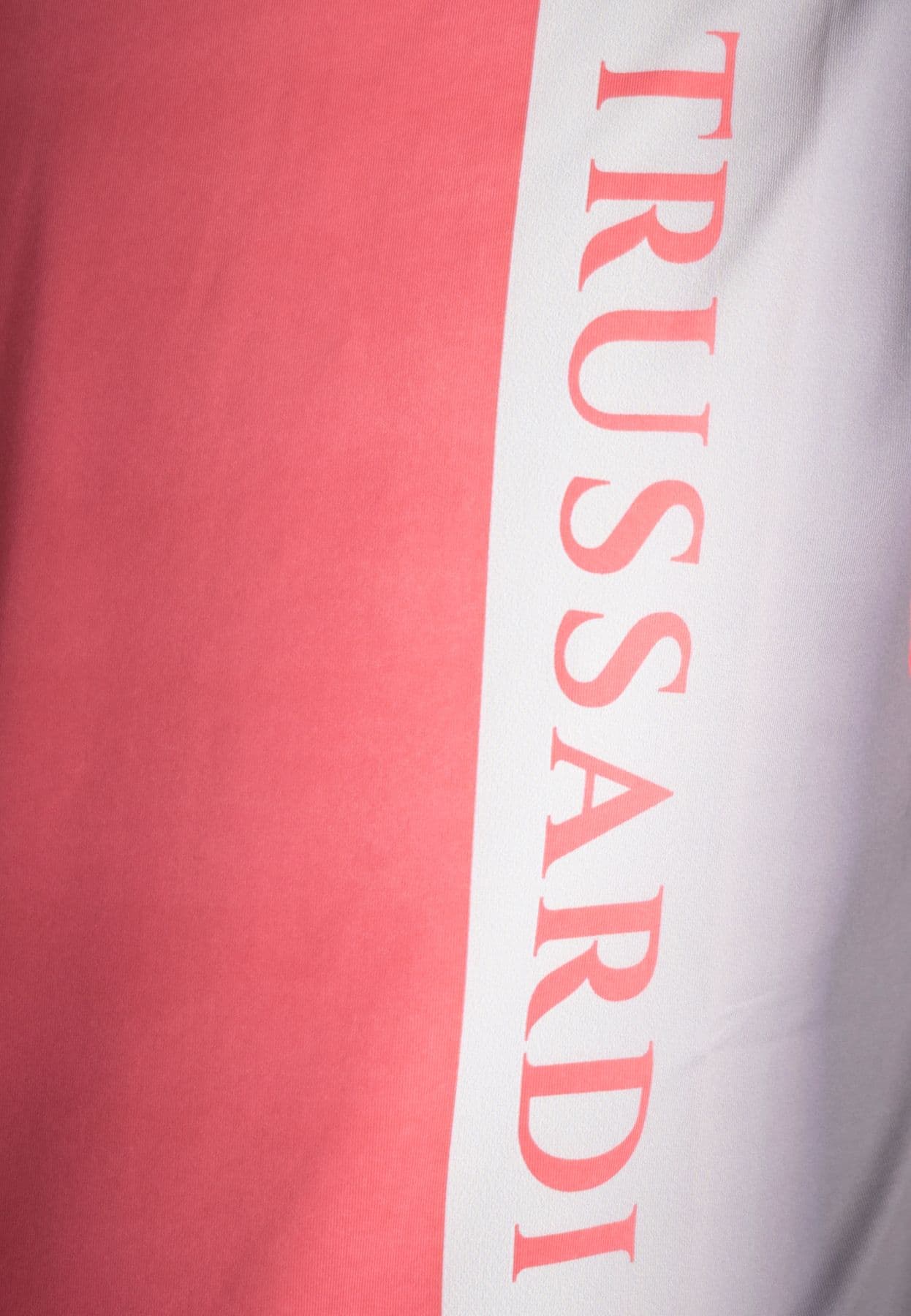 TRUSSARDI T-SHIRT VERTICAL LOGO da uomo in T-shirt Drestige - Casamassima, commercioVirtuoso.it