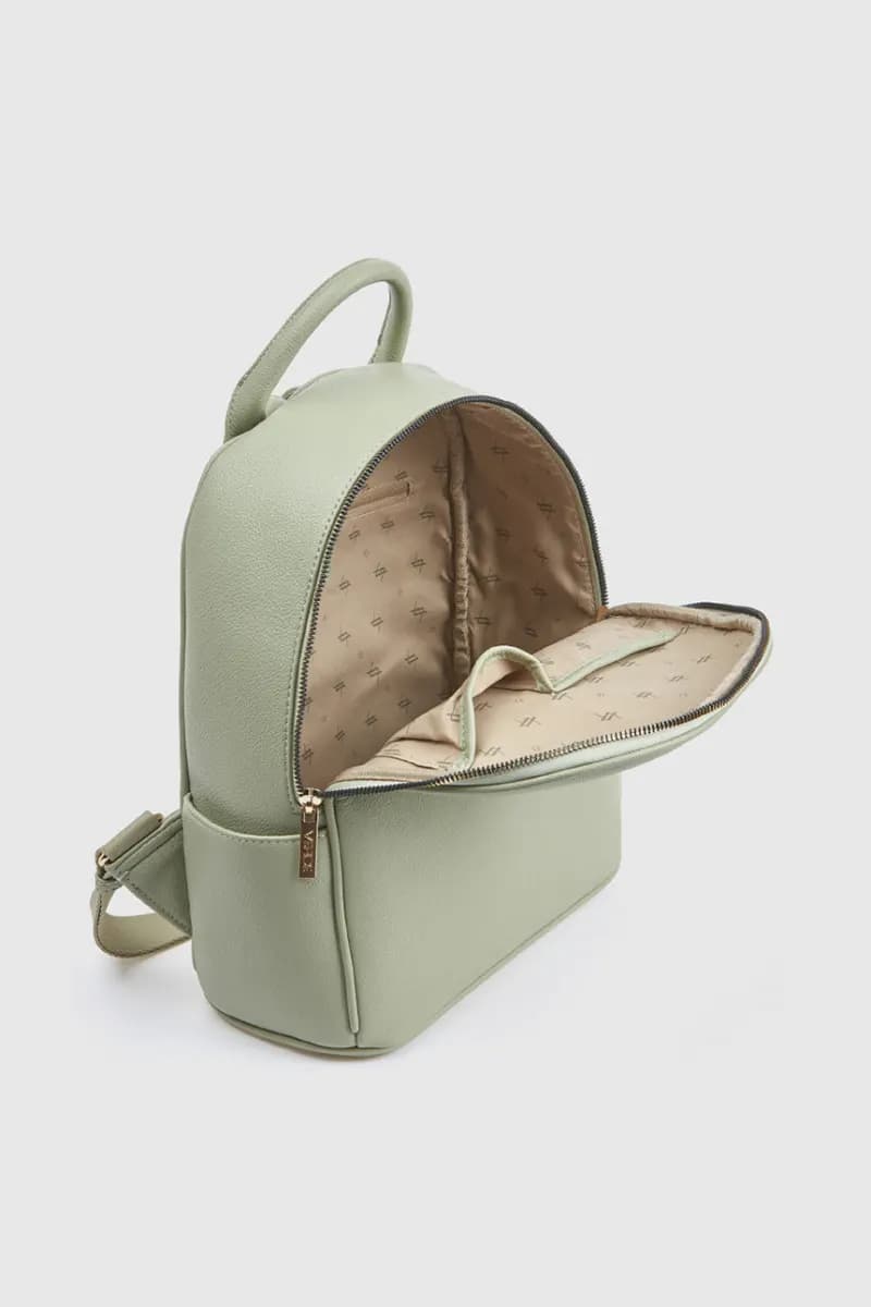 Zaino donna in ecopelle con zip | Verde Fashion in Borse a zainetto You Store - Messina, commercioVirtuoso.it
