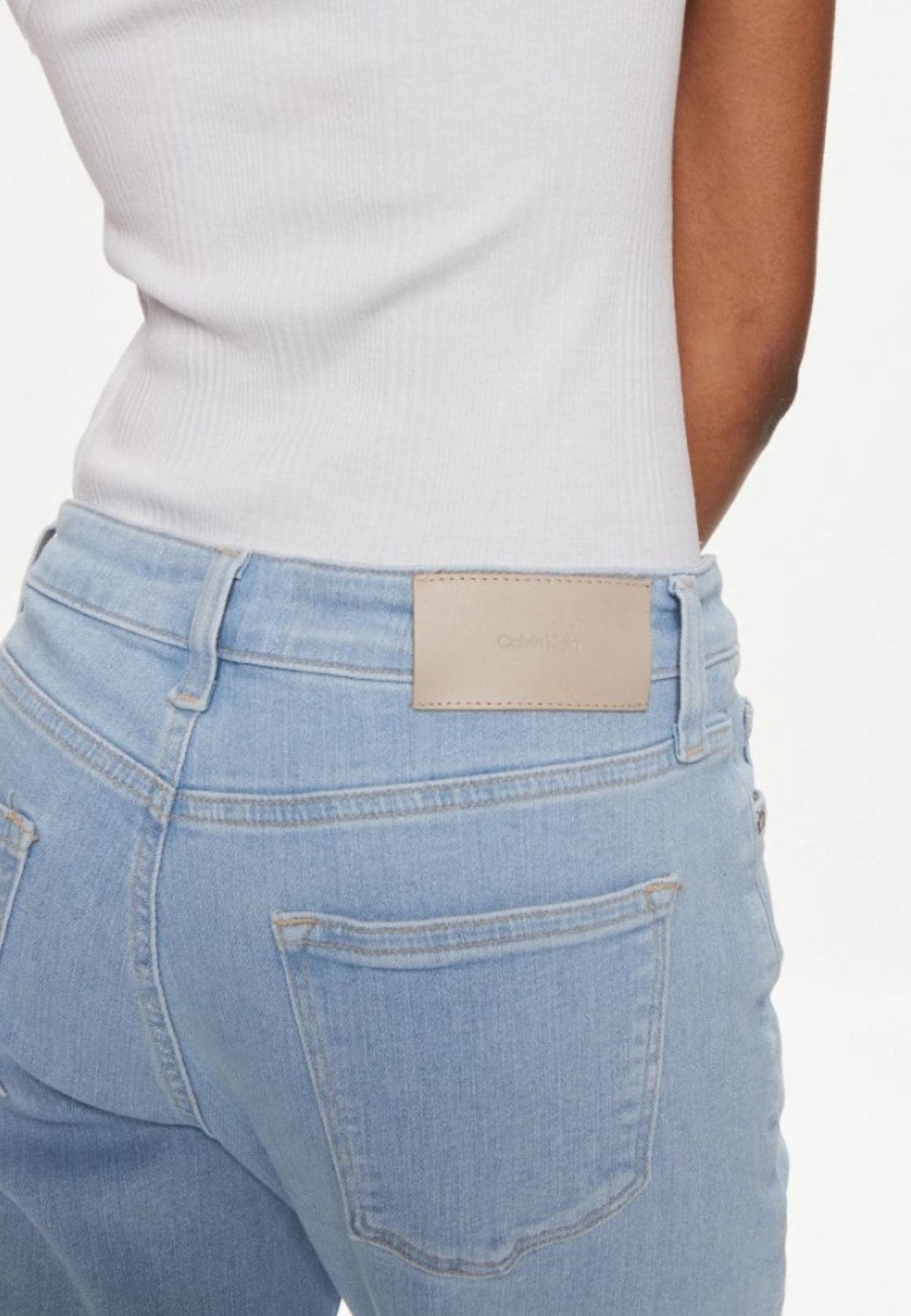 calvin klein jeans MID RISE SLIM ANKLE LIGHT BLUE da donna in Jeans Drestige - Casamassima, commercioVirtuoso.it
