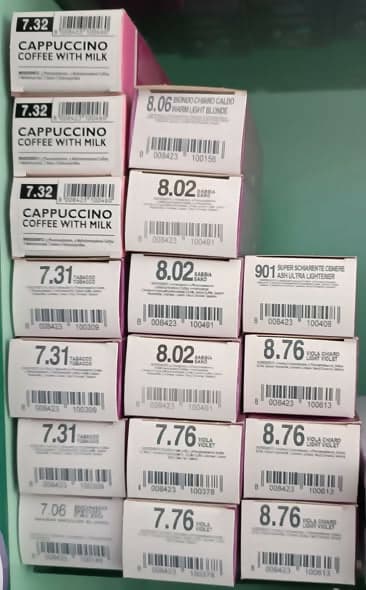 STOCK COLORE PERMANENTE PER CAPELLI TINTA CON OLIO DI ARGAN E CHERATINA COLORI NATURALI RIFLESSATI E SUPERCHIARENTI in Colore permanente Profumeria Chèri - Locri, commercioVirtuoso.it