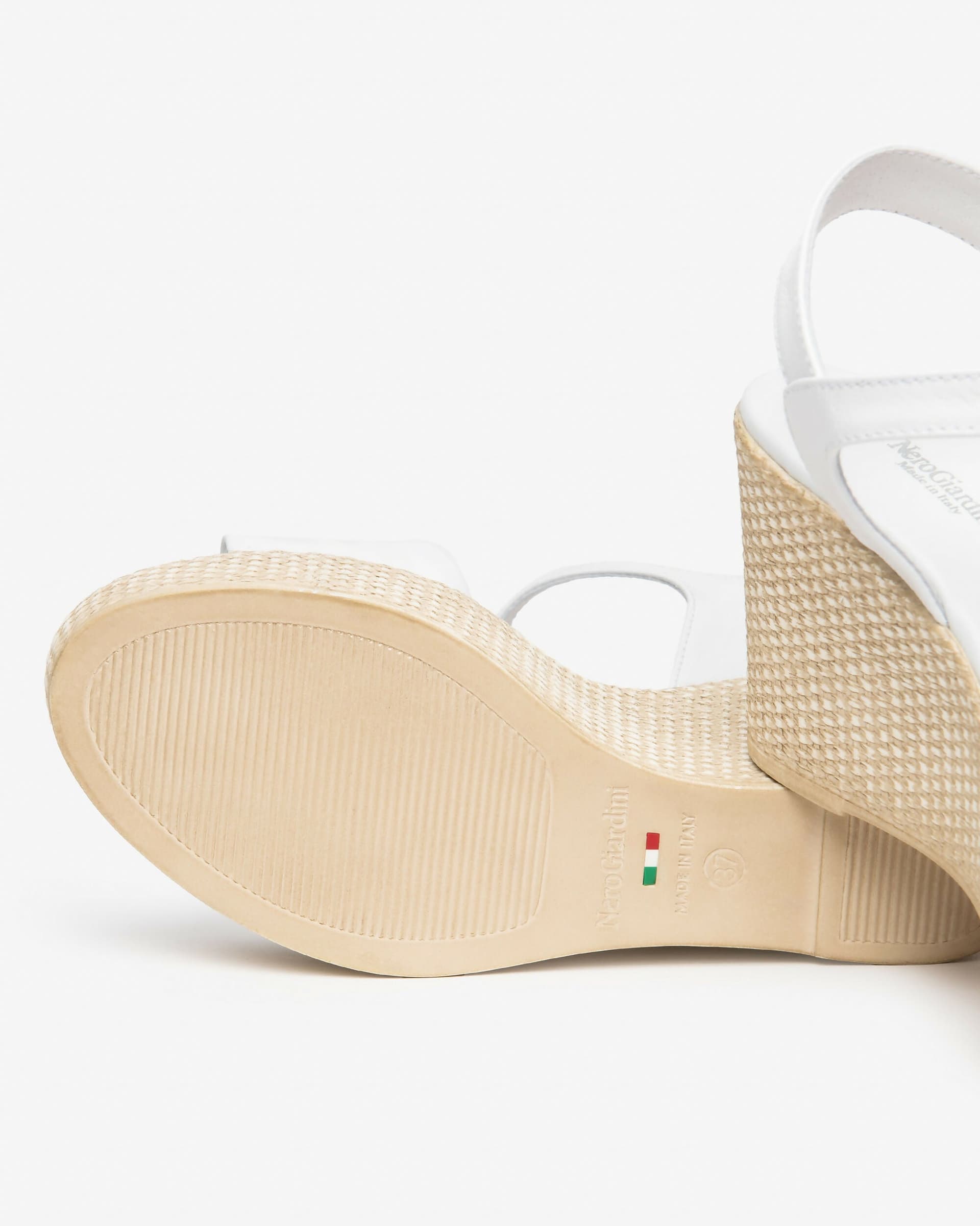 NeroGiardini Donna Sandali in Pelle in Ciabatte moda Cantali Calzature - Randazzo, commercioVirtuoso.it