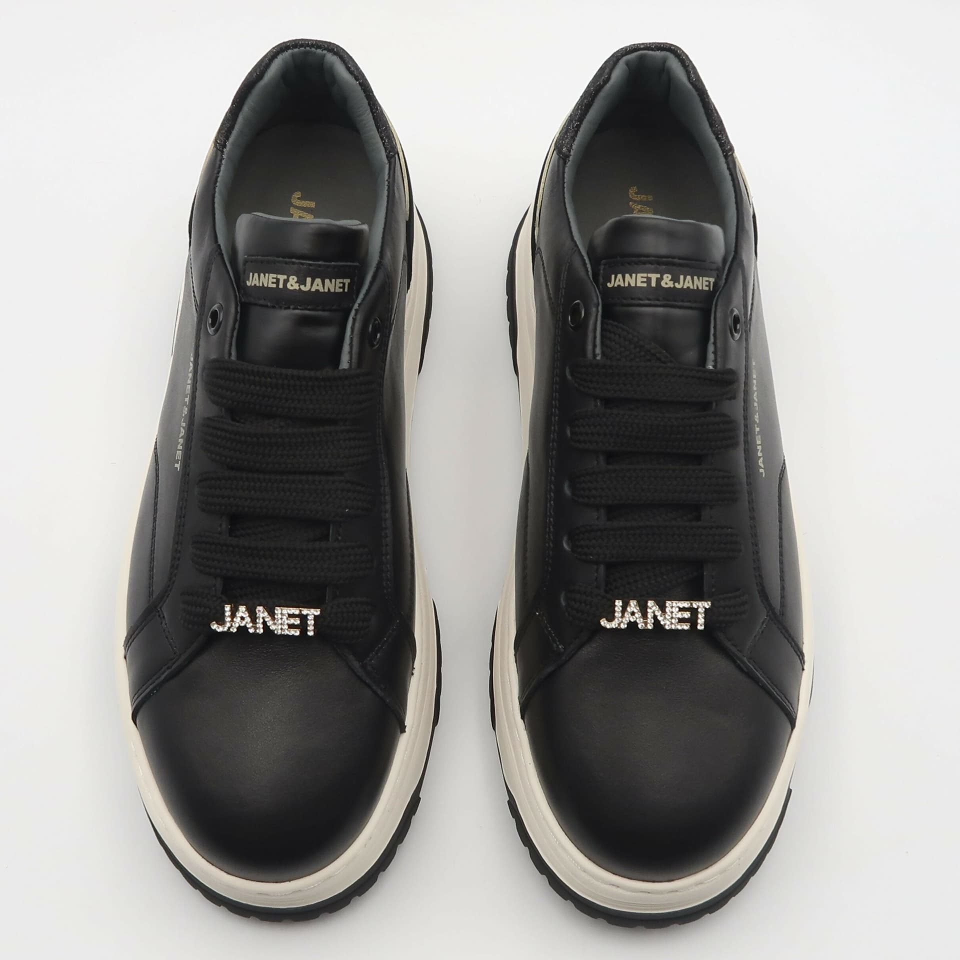 Janet E Janet sneakers da donna in pelle con charms con logo lettering in Sneaker casual Cantali Calzature - Randazzo, commercioVirtuoso.it