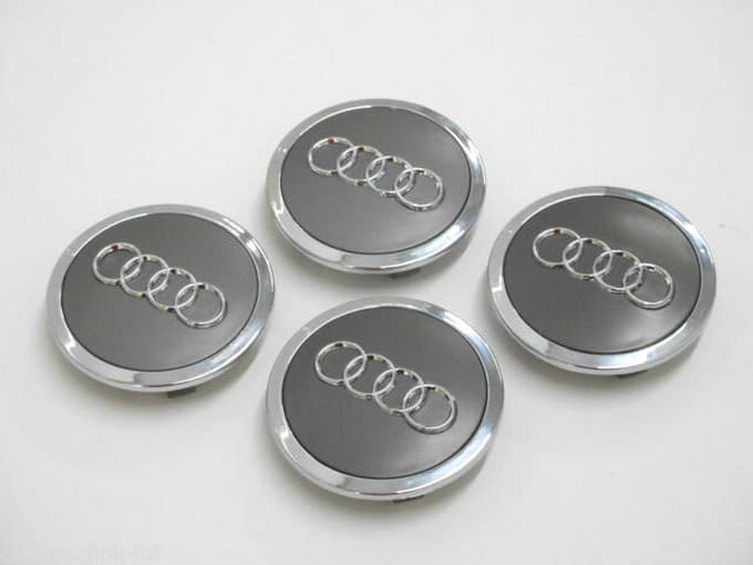 Set Tappi copri mozzo Cerchi in Lega Coprimozzo 61mm Compatibili Audi Grigio A3 A1 A4 A5 A6 Q5 Q7 in Coprimozzi Solgeny - Besate, commercioVirtuoso.it