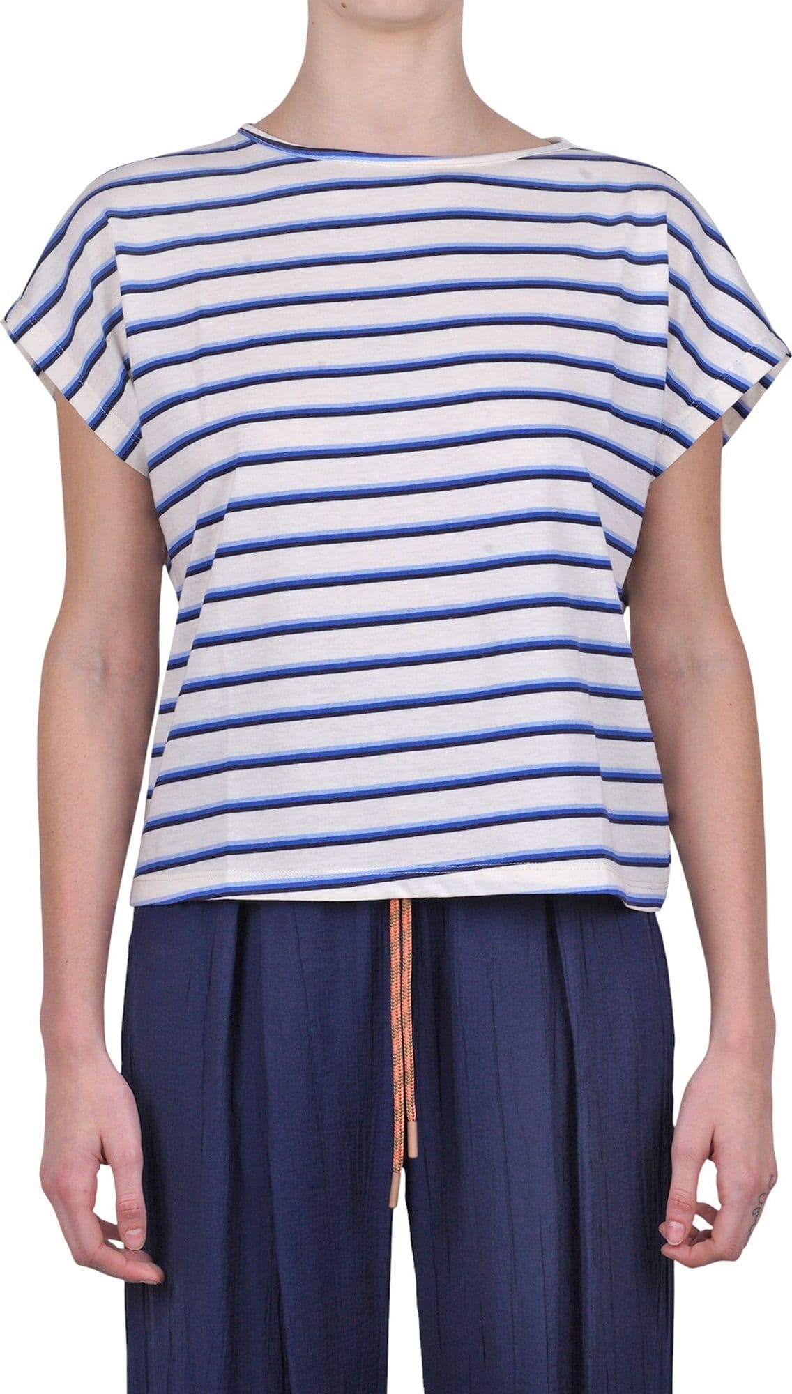 MeME ROAD Meme Road - T-shirt - 470257 - Panna/Blu da donna in T-Shirt Drestige - Casamassima, commercioVirtuoso.it