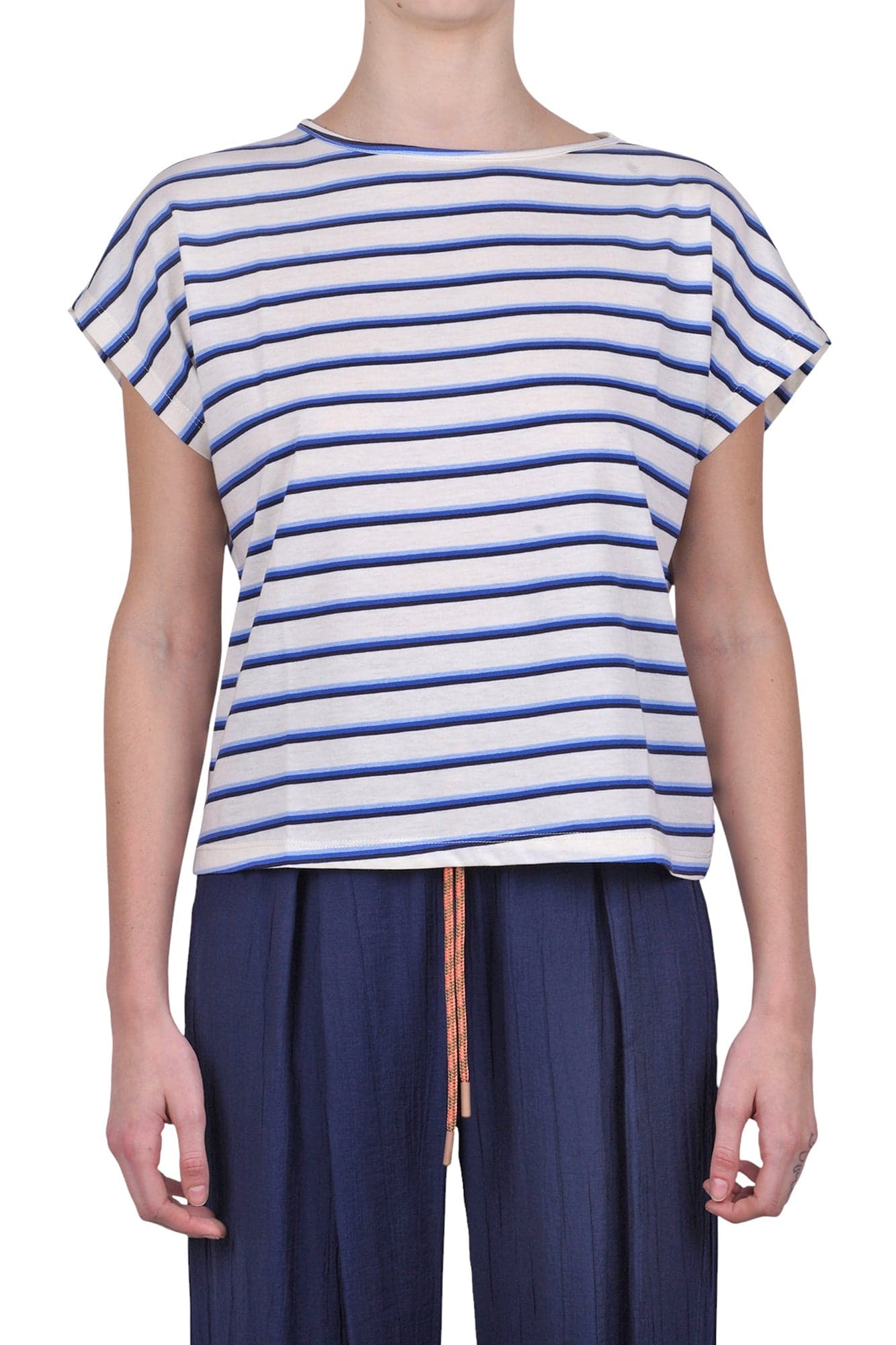 MeME ROAD Meme Road - T-shirt - 470257 - Panna/Blu da donna in T-Shirt Drestige - Casamassima, commercioVirtuoso.it