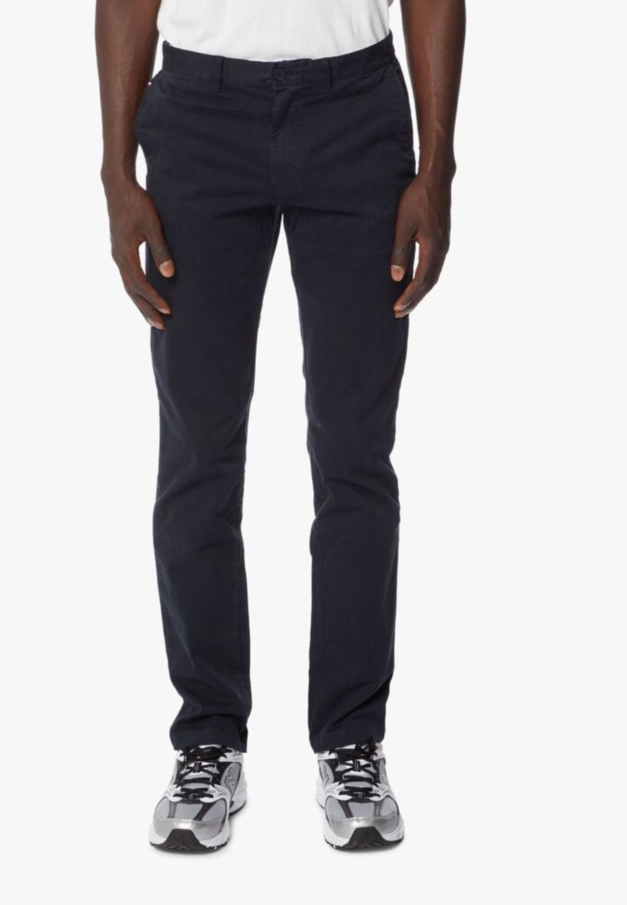 Tommy Hilfiger PANTALONE DENTON CHINO da uomo in Pantaloni Drestige - Casamassima, commercioVirtuoso.it