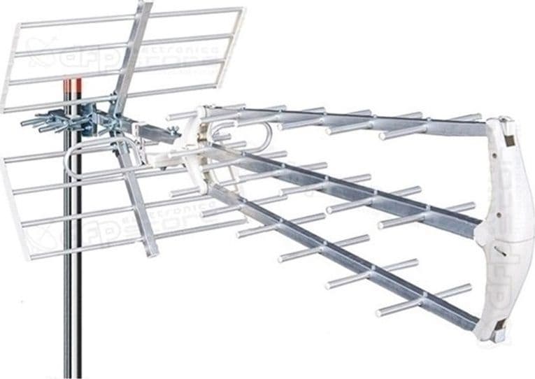 Kit Antenna TV UHF Digitale Terrestre Esterna DVB-T2 Con Amplificatore Da Interno 1 ingresso 2 uscite 24db in Antenne TV DFP Elettronica Store - Scafati, commercioVirtuoso.it