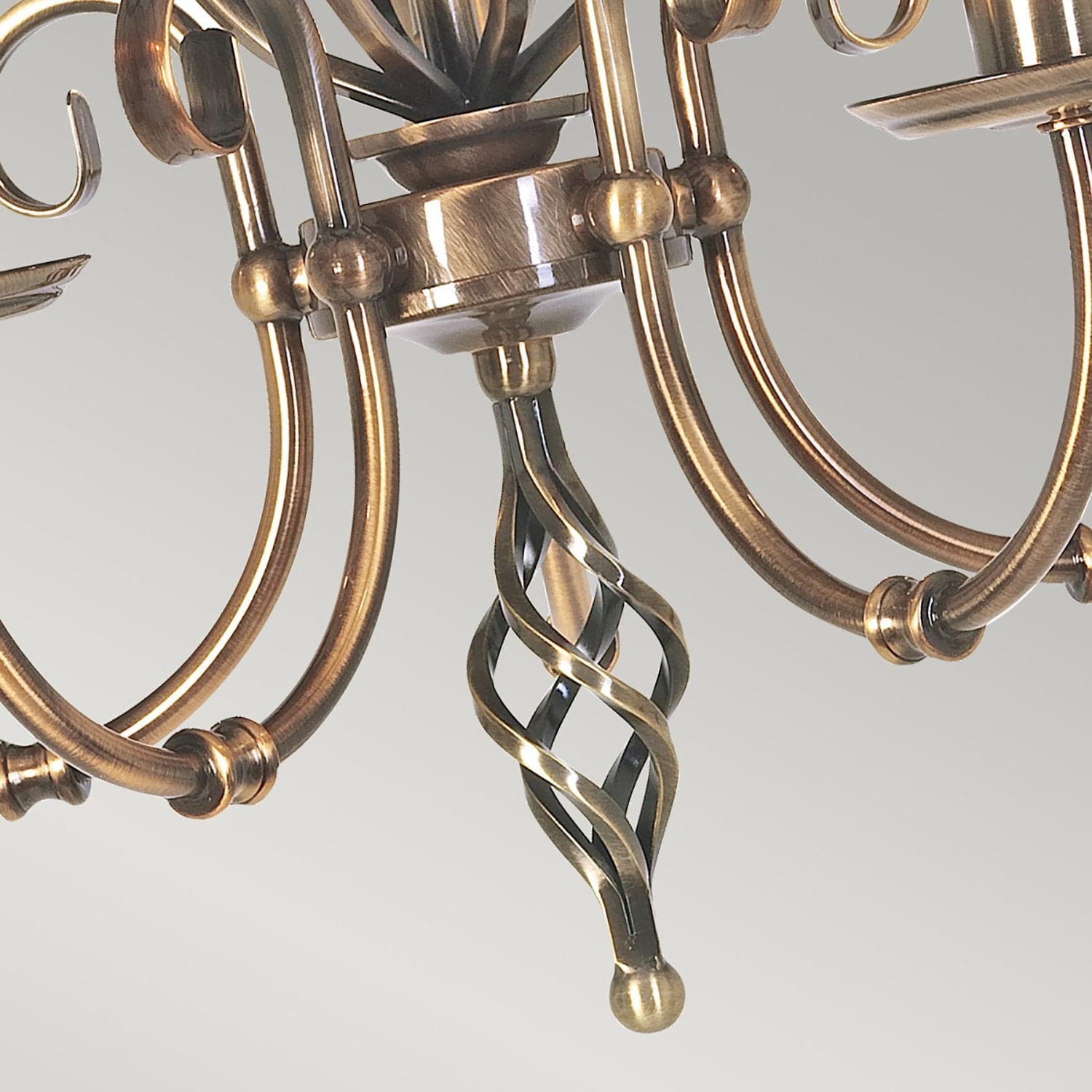Lampadario Classico Artisan Acciaio Ottone Anticato 5 Luci E14 in Lampade a sospensione LuceArt - Montecorvino Pugliano, commercioVirtuoso.it