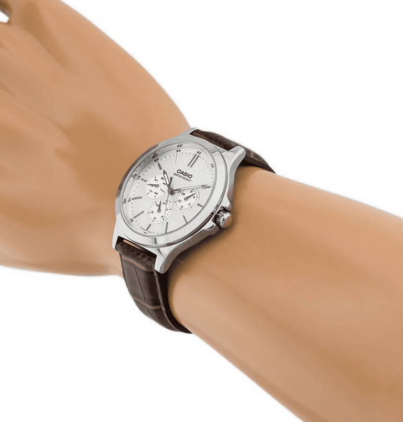 Orologio CAsio per uomo, MTP-V300L-7A, cinturino in pelle marrone, cronografo, movimento al quarzo, quadrante argento in Orologi da polso Loweconomy - Marineo, commercioVirtuoso.it