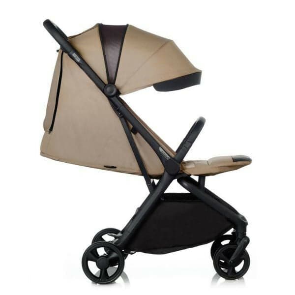 JANE' Passeggino CLAP - colore DESERT - con telaio in alluminio robusto, chiusura automatica e compatta, dimensioni adatte alle cabine degli aerei, adatto dalla nascita fino a 26 kg, con sospensioni su 4 ruote e finiture in similpelle in Passeggini compatti Sanitaria Gioia del Bimbo - Villa San Giovanni, commercioVirtuoso.it