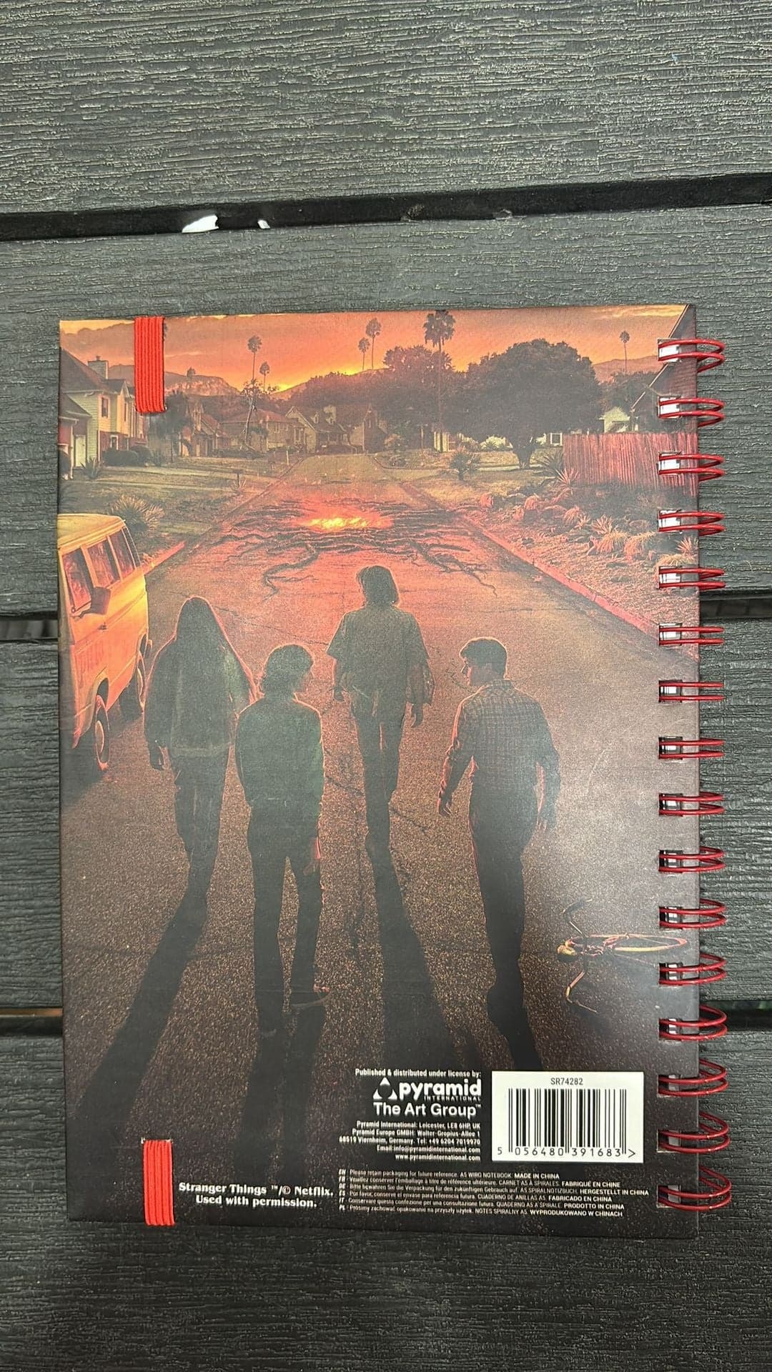 Quaderno A5 Stranger Things 4 Every Ending Has A Beginning - Sr74282 in Antologie Prezzo Bomba Store - Casalnuovo di Napoli, commercioVirtuoso.it