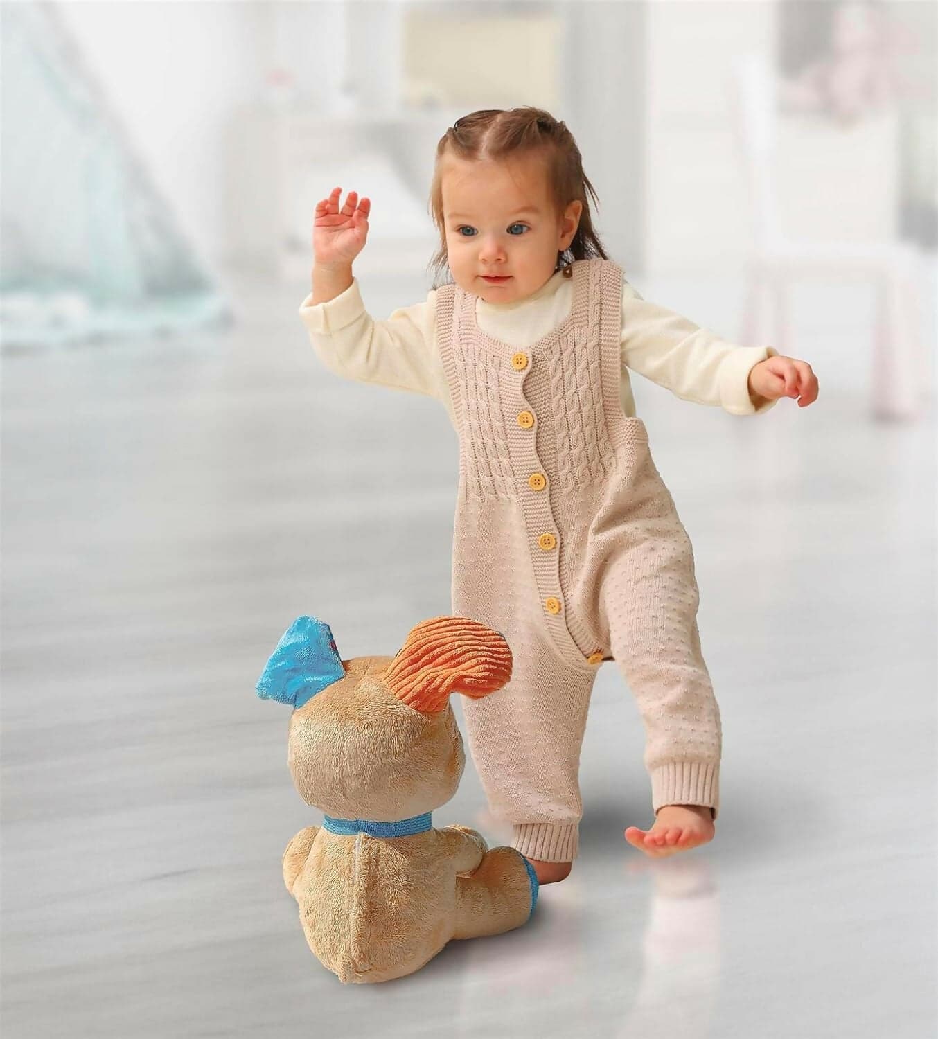 CLEMENTONI - Clementoni Baby - Timmy Parla Gioca Canta - Peluche Interattivo Parlante in Italiano per Bambini di 12+ Mesi, Stimola lo Sviluppo Sensoriale e Cognitivo, Lingua Italiana, 17583 in Giochi musicali Sanitaria Gioia del Bimbo - Villa San Giovanni, commercioVirtuoso.it
