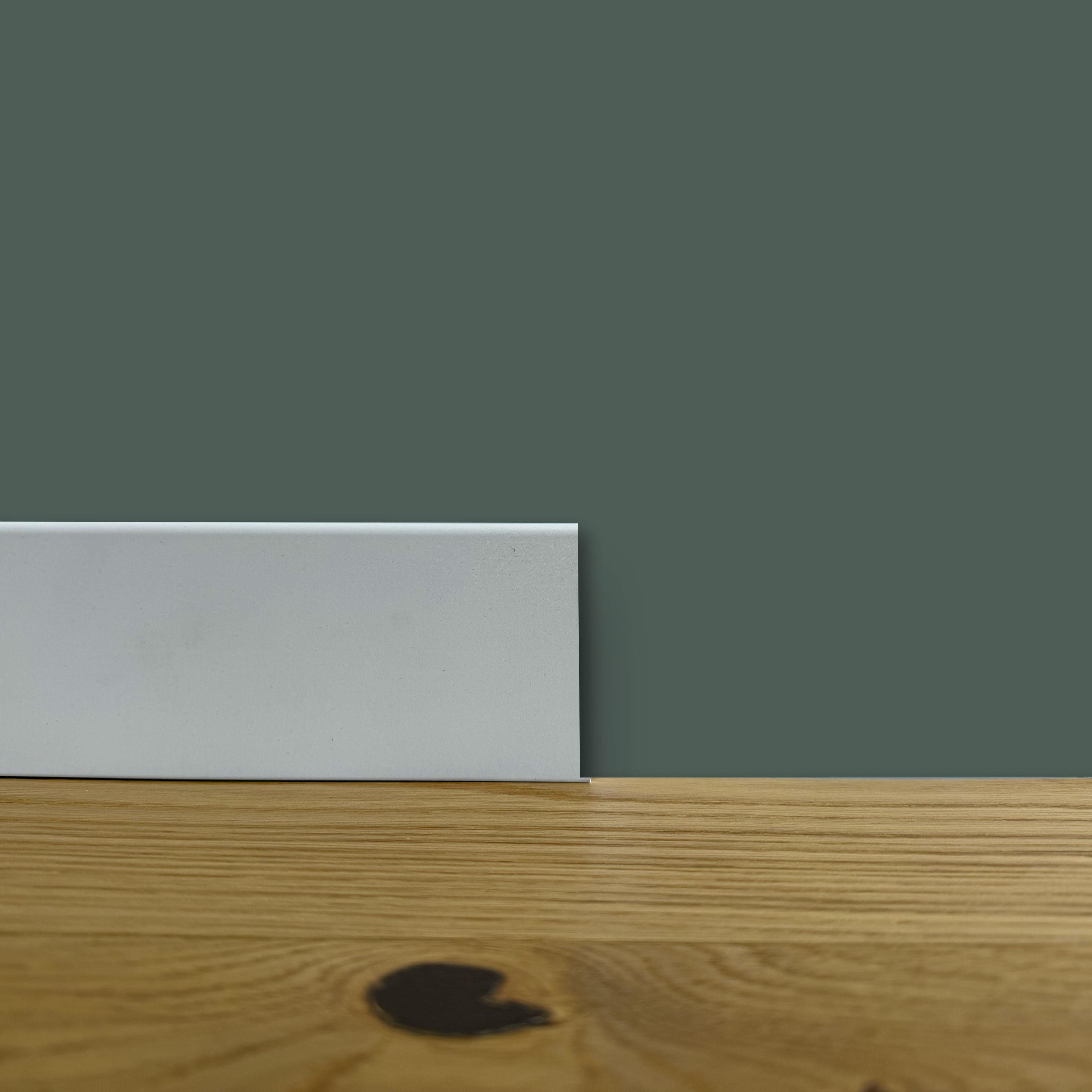 Battiscopa Squadrato in SPC 70x12mm - BIANCO pitturabile (prezzo al metro) in Battiscopa Eternal Parquet - Ariano Irpino, commercioVirtuoso.it