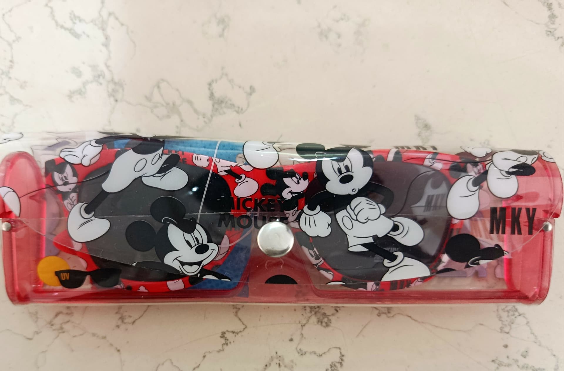 disney mickey and friends occhiali da sole per bambini protezione UV400 con astuccio rigido coordinato azzurro in Occhiali da sole Farmacia Centrale M.le Iadevaia - Maddaloni, commercioVirtuoso.it