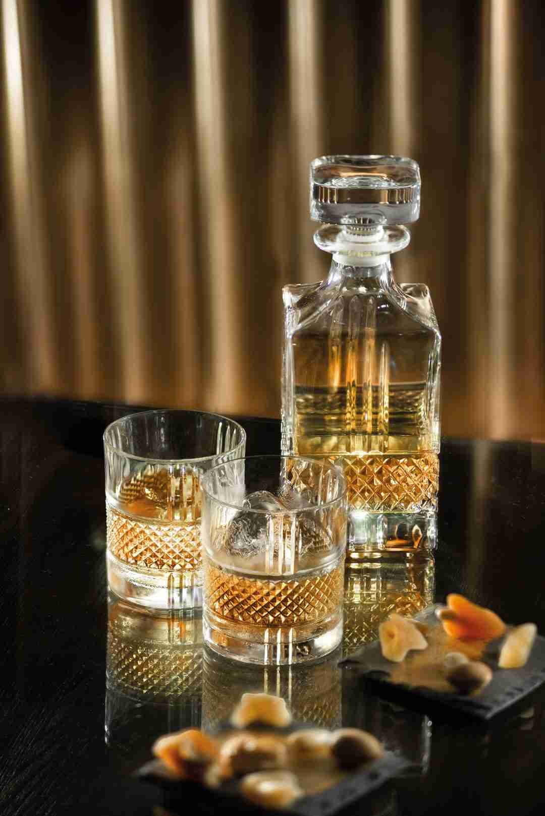 Set brillante whisky 7 pezzi - RCR in Autocategorizzazione Più Di Più Ideas - Casalnuovo di Napoli, commercioVirtuoso.it