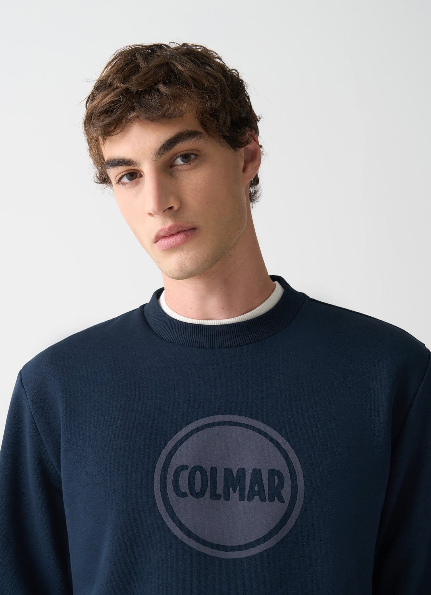 Felpa uomo Colmar Originals girocollo blu in cotone felpato con logo frontale dettaglio logo