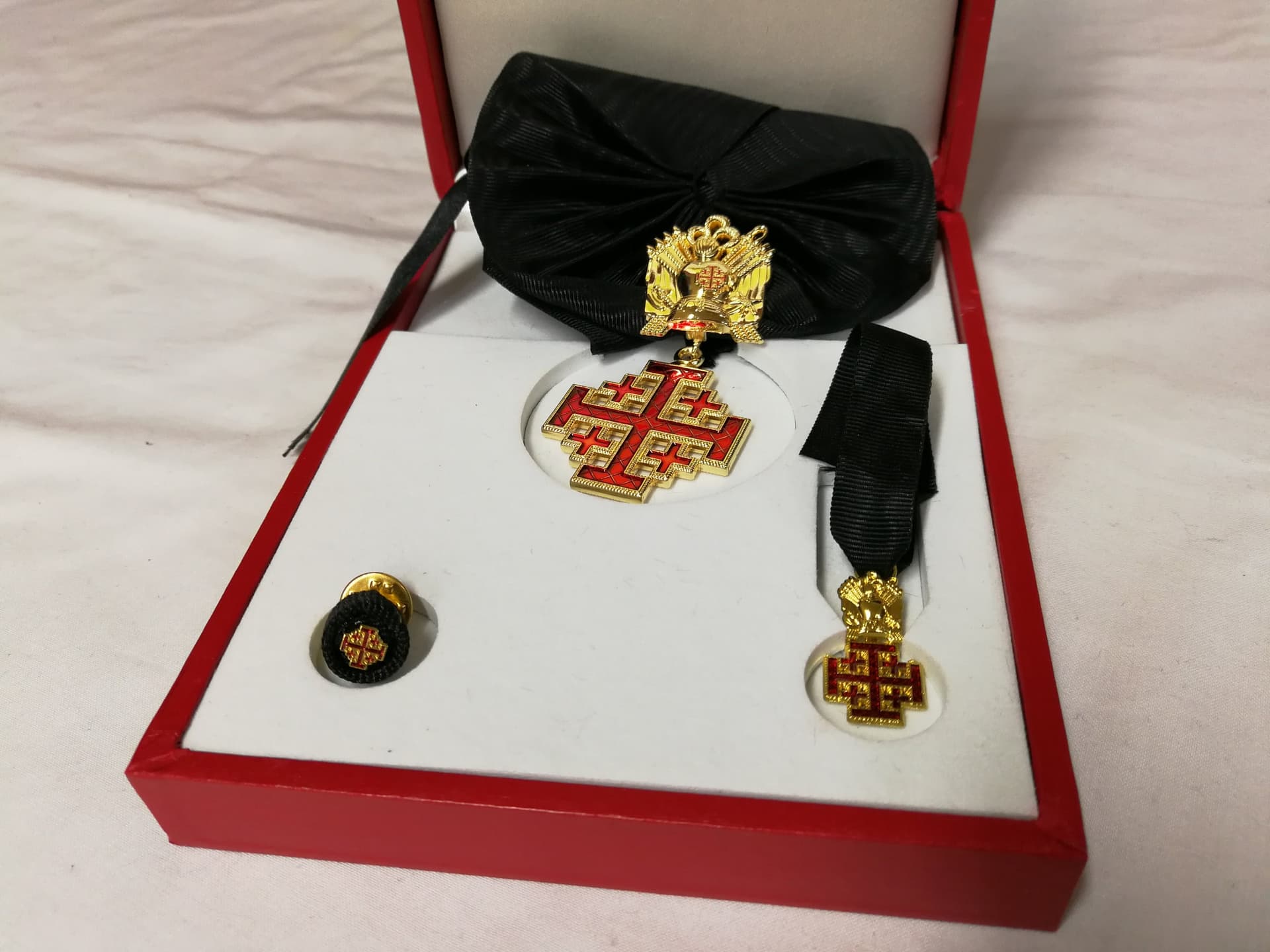 Kit collare Ordine Equestre del Santo Sepolcro di Gerusalemme in Collari standard Il Distintivo - Pesaro, commercioVirtuoso.it