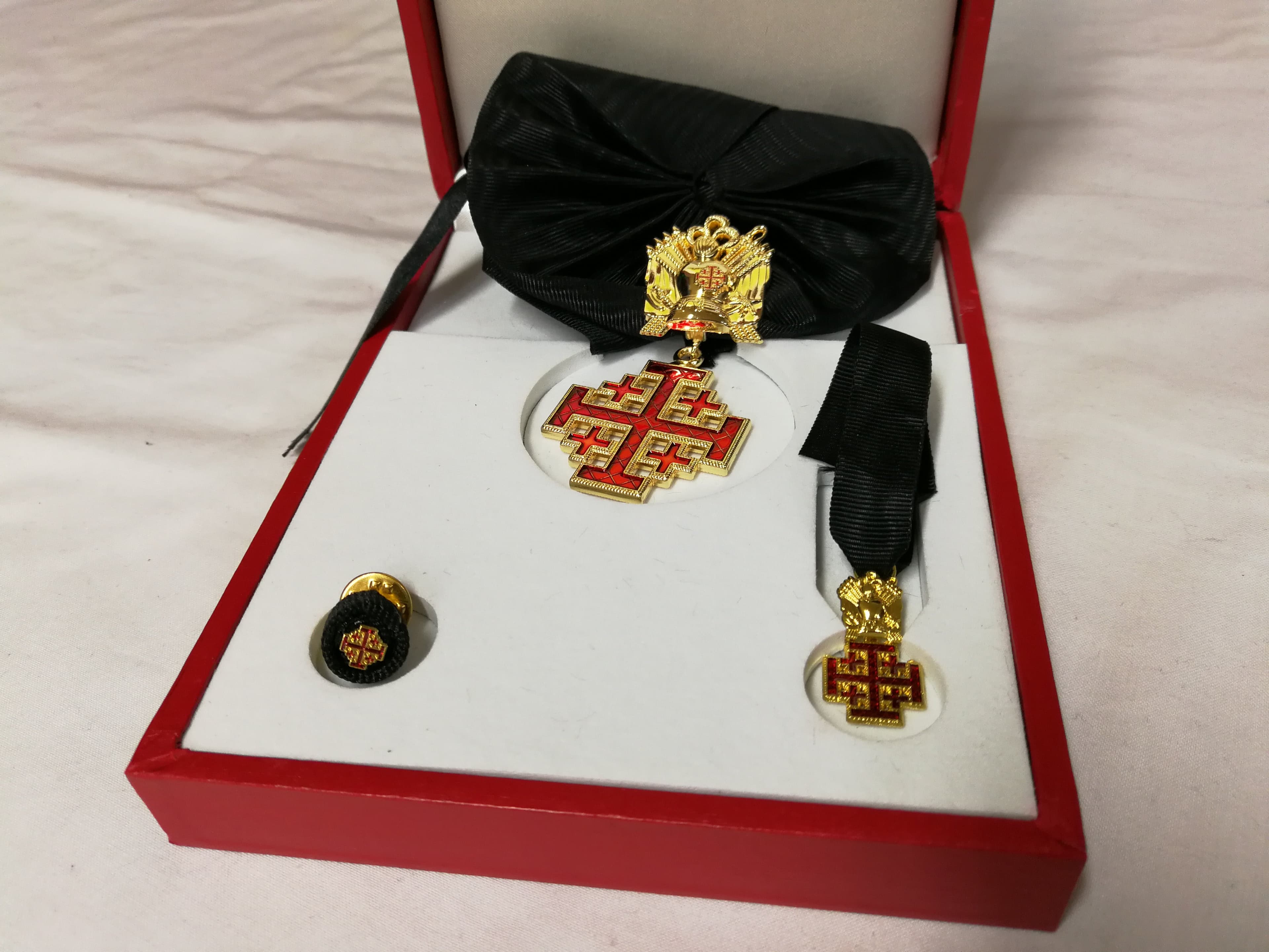 Kit collare Ordine Equestre del Santo Sepolcro di Gerusalemme in Collari standard Il Distintivo - Pesaro, commercioVirtuoso.it
