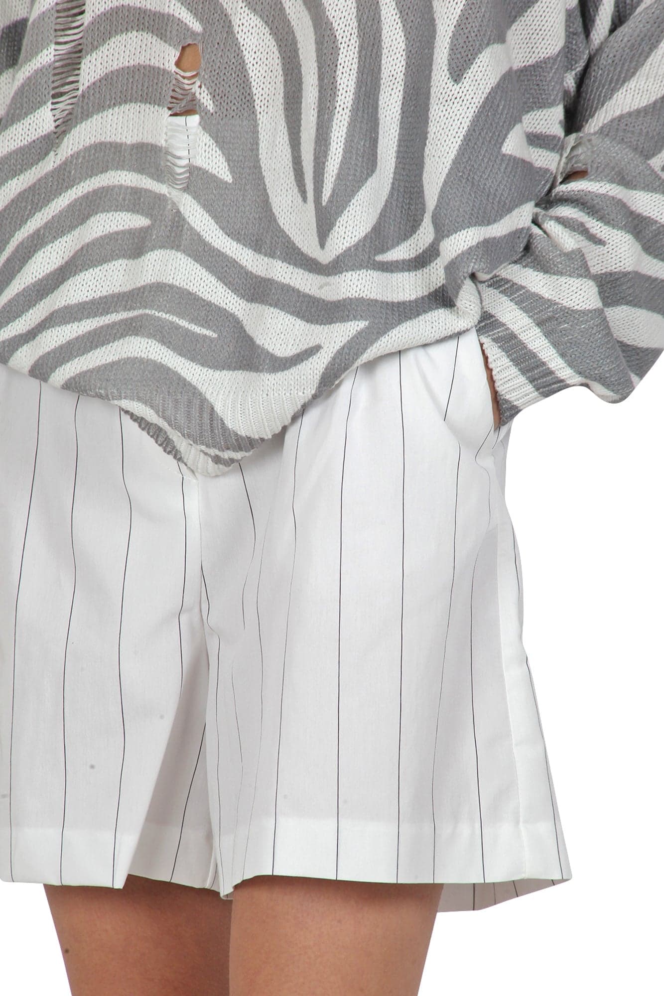 SO ALLURE So Allure - Shorts - 430901 - Bianco/Nero da donna in Pantaloncini sportivi Drestige - Casamassima, commercioVirtuoso.it