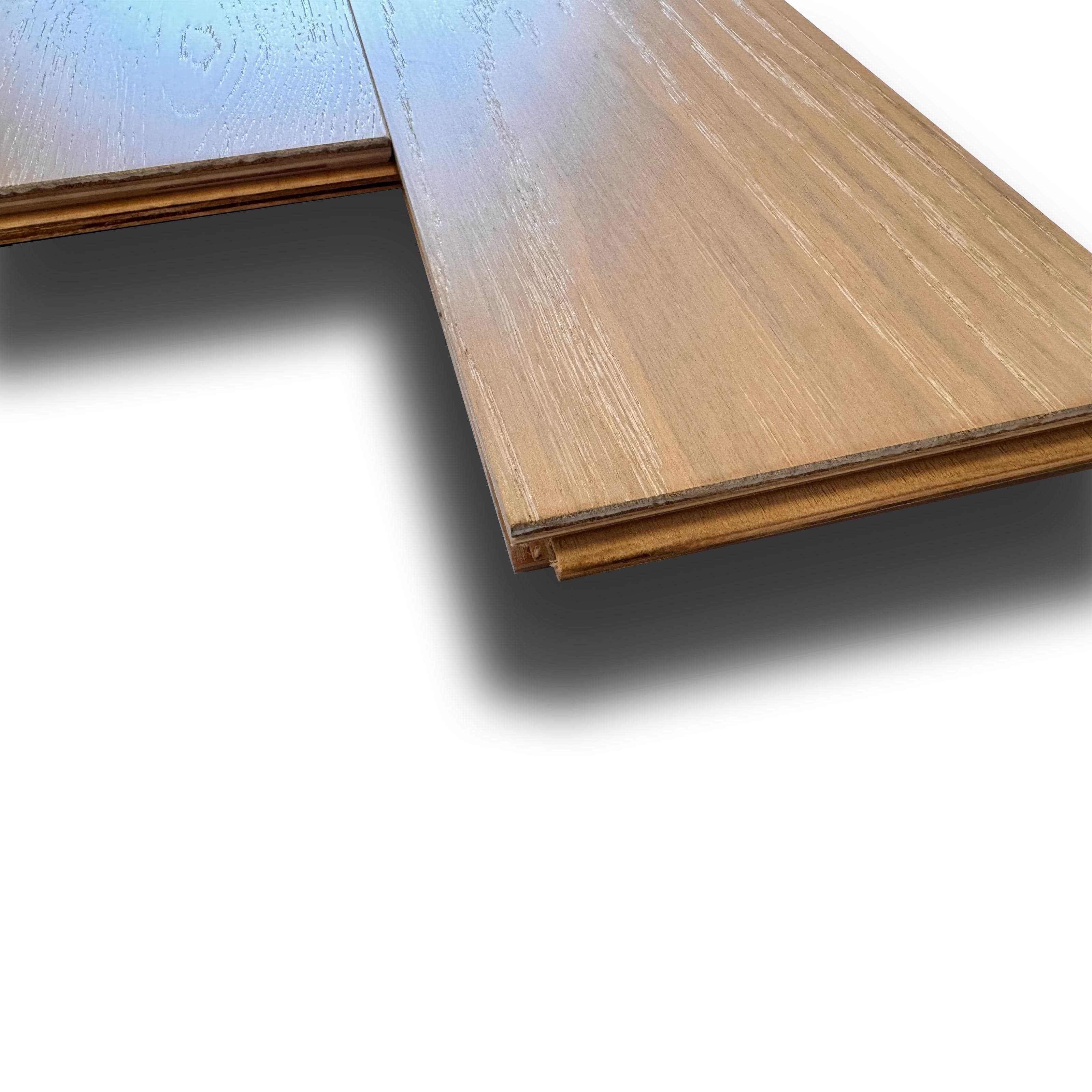 €34,99MQ *MEGA STOCK* Lotto da 87mq di Listone prefinito ROVERE DECAPE' Vern. bisell. Spazz. 17,5x153x600/2100mm (4 nobile) nodo bianco - Eternal Parquet
