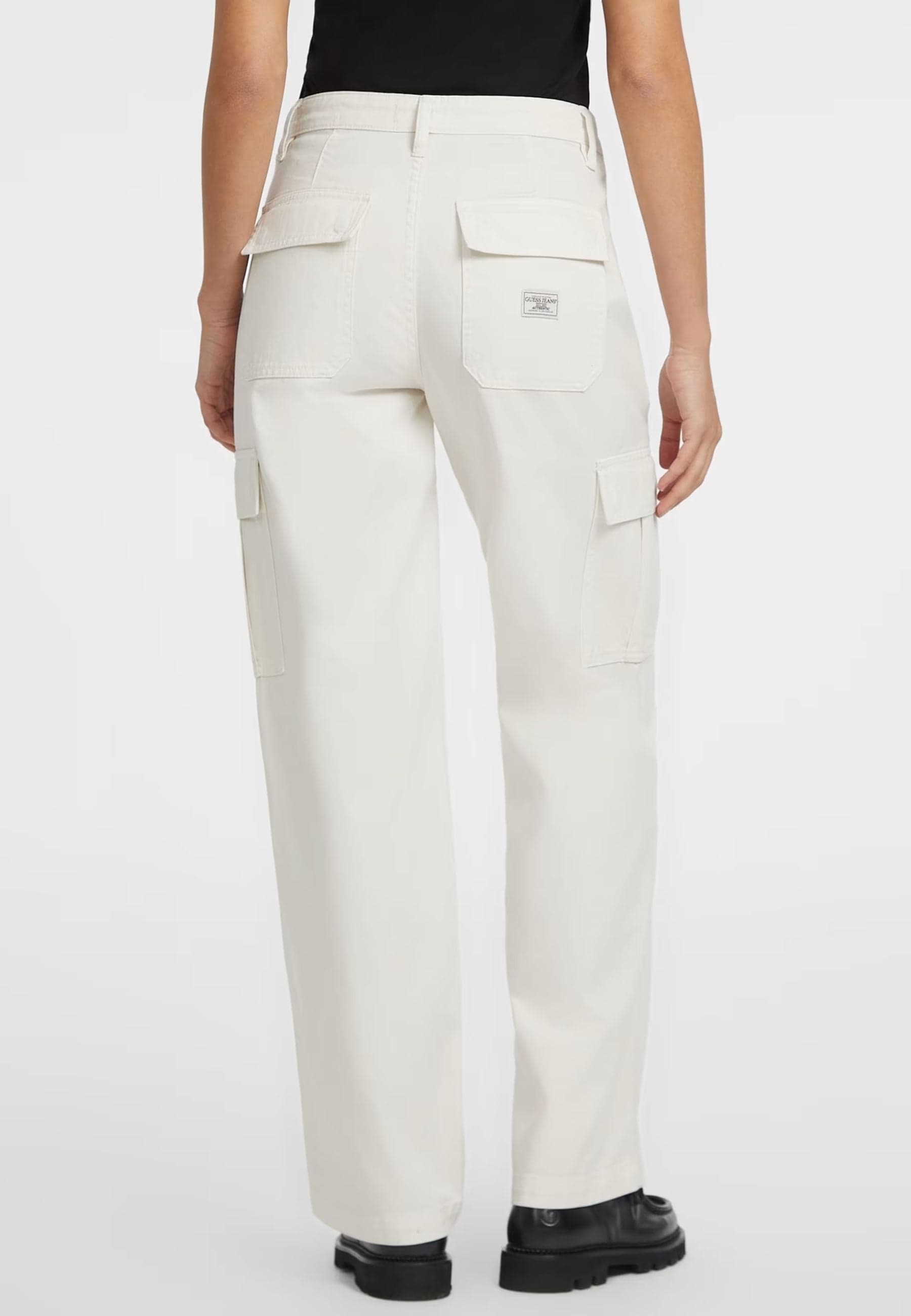 GUESS PANTALONE GJ CARGO CHINO da donna in Pantaloni Drestige - Casamassima, commercioVirtuoso.it