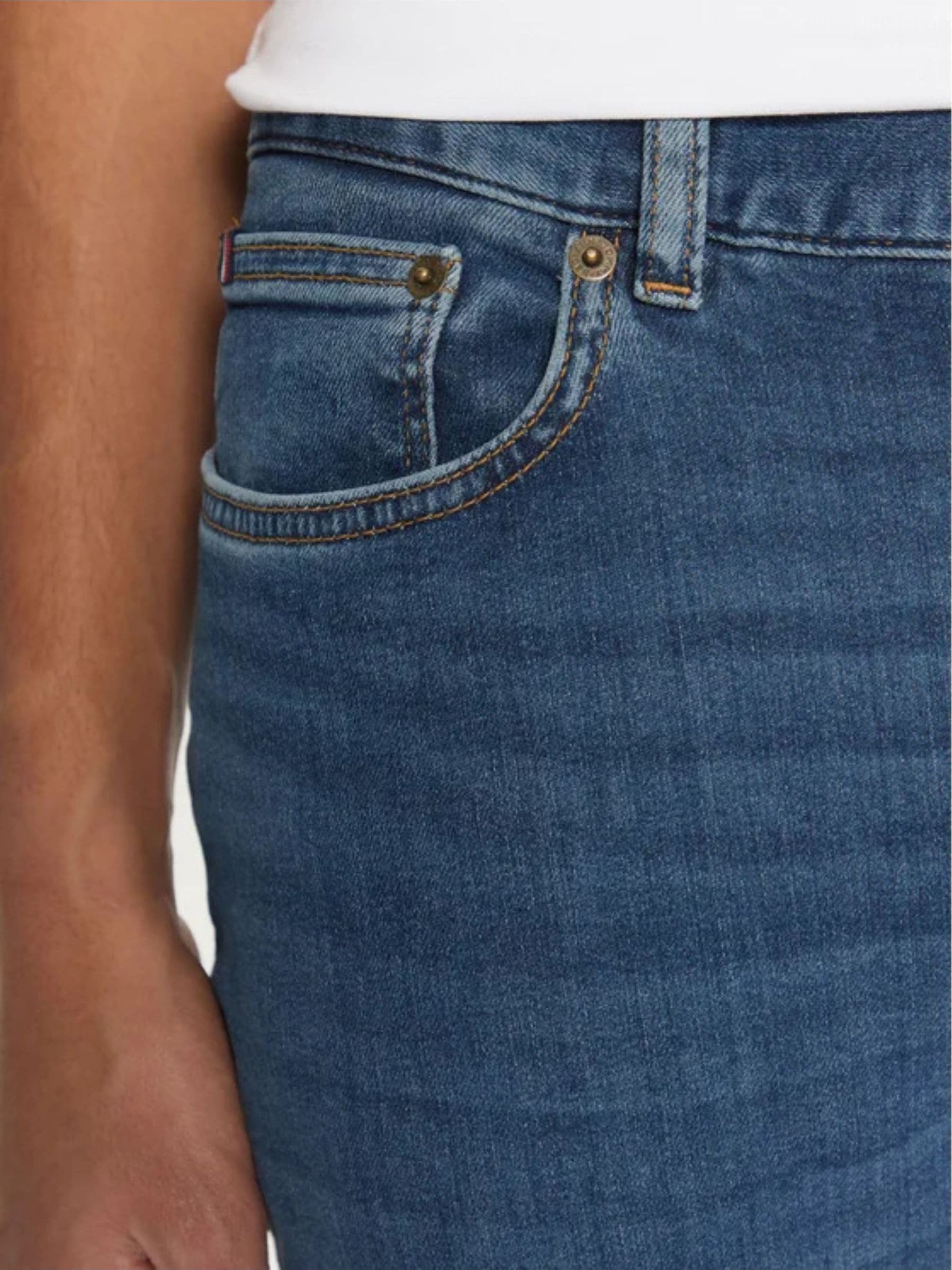 Tommy Hilfiger jeans CORE BLEECKER MID BLUE da uomo in Jeans Drestige - Casamassima, commercioVirtuoso.it