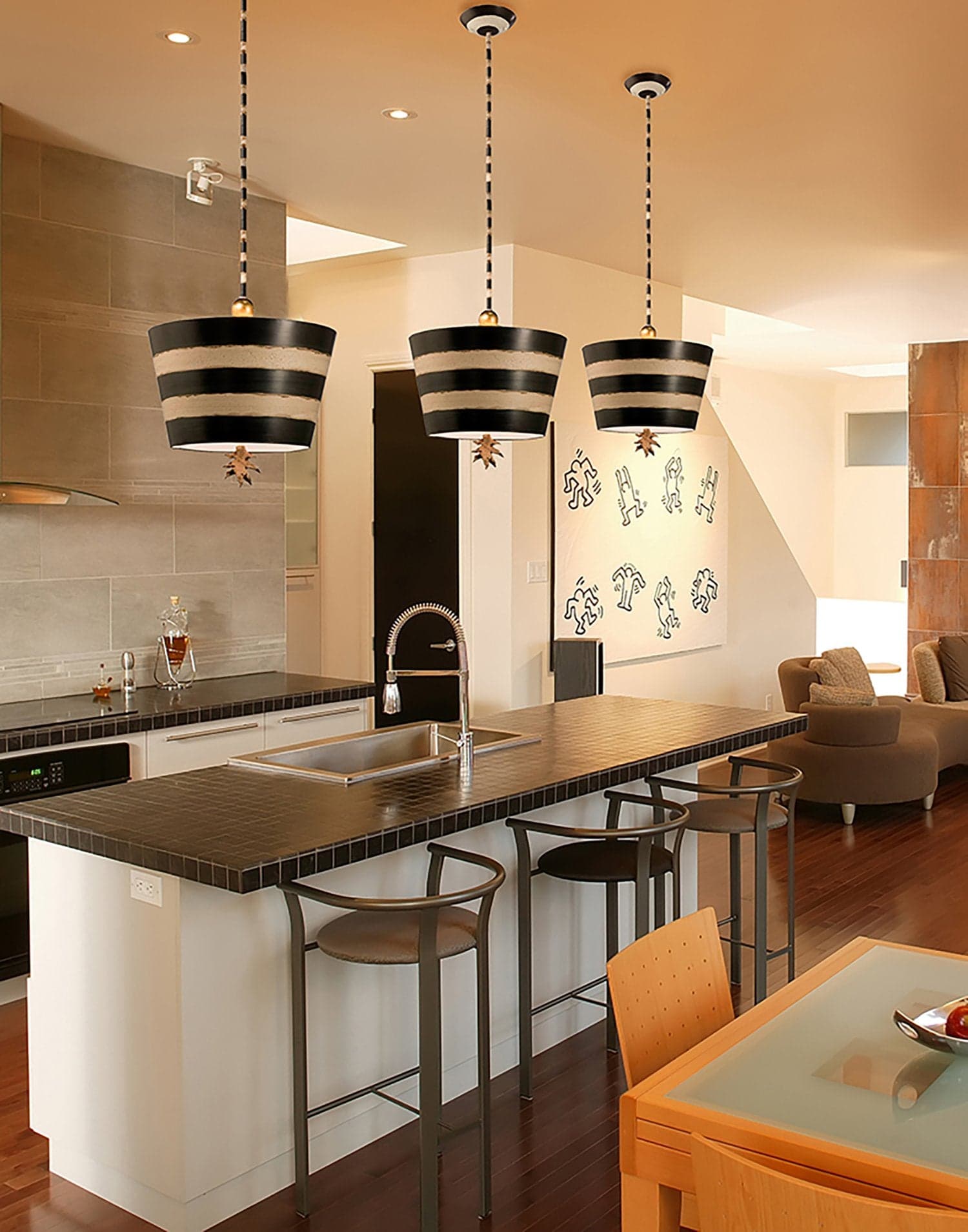 Sospensione Contemporanea South Beach Acciaio Nero Bianco 1 Luce E27 in Lampade a sospensione LuceArt - Montecorvino Pugliano, commercioVirtuoso.it