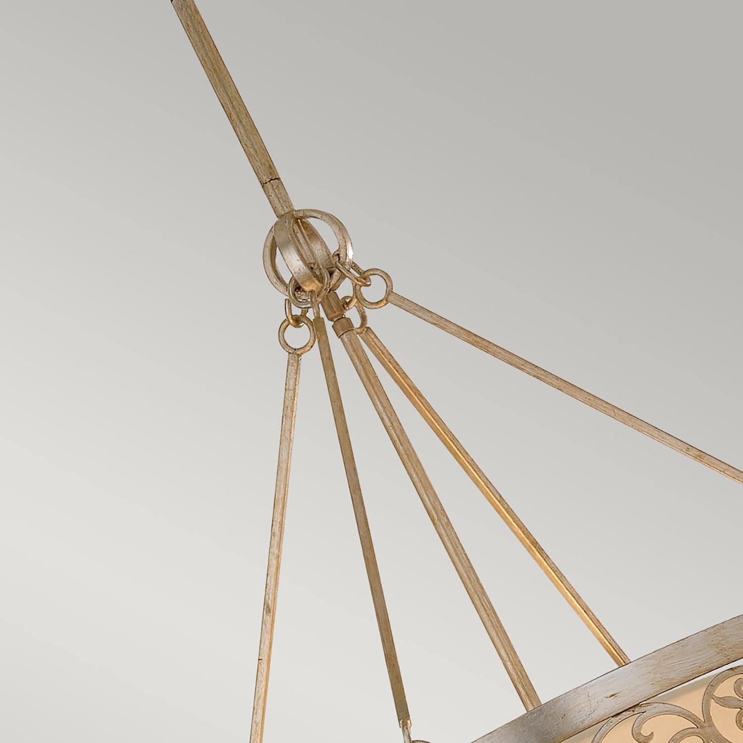 Lampadario Contemporaneo Arabesque Acciaio Foglia Argento Vetro 4 Luci E27 in Lampadari LuceArt - Montecorvino Pugliano, commercioVirtuoso.it
