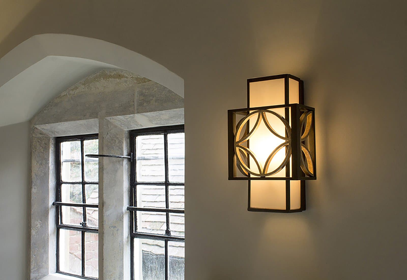 Applique Contemporanea Remy Metallo Bronzo Antico Oro 1 Luce E14 in Applique LuceArt - Montecorvino Pugliano, commercioVirtuoso.it