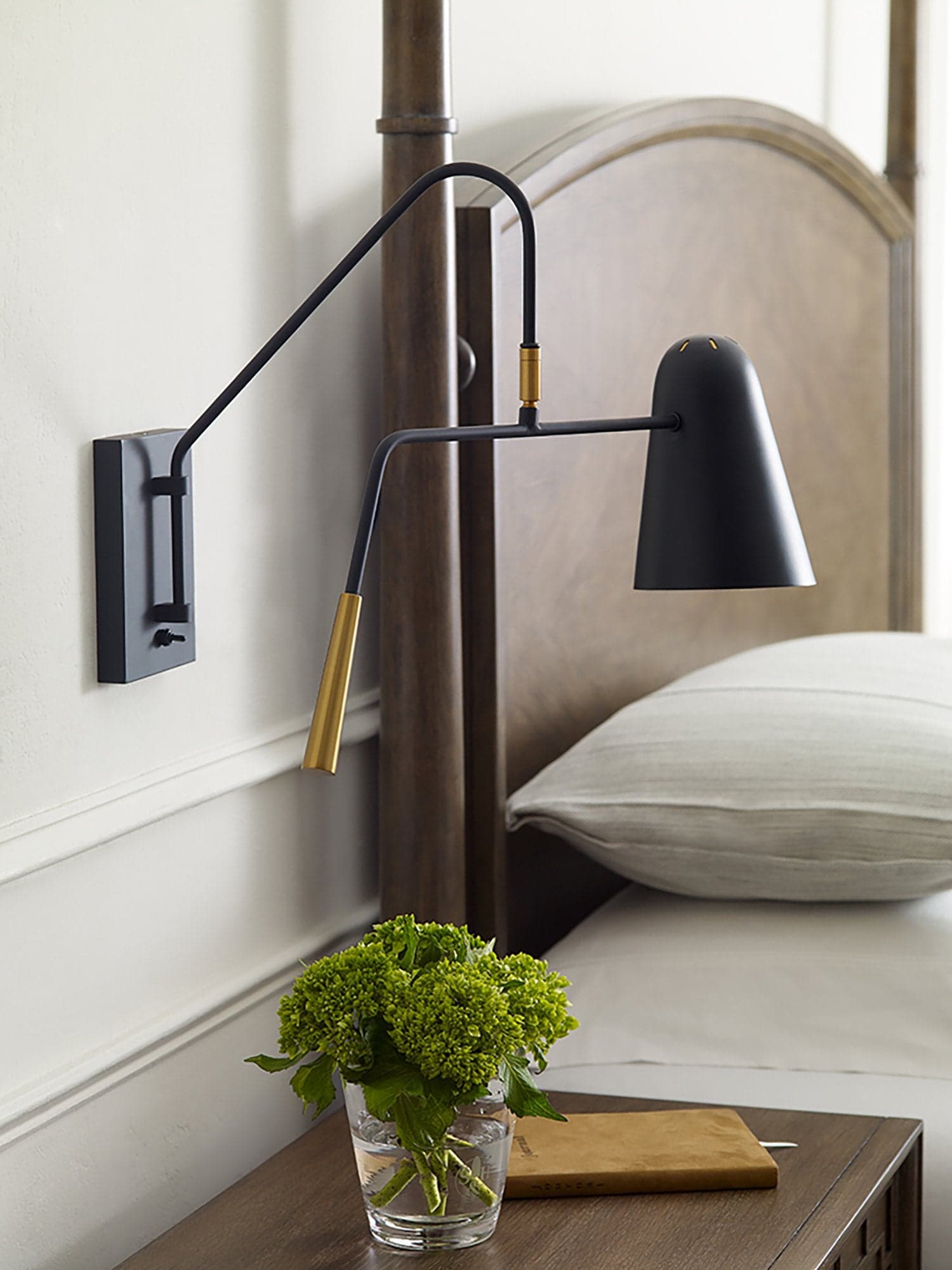 Applique Contemporanea Simon Acciaio Nero Mezzanotte 1 Luce E27 in Lampade da parete LuceArt - Montecorvino Pugliano, commercioVirtuoso.it