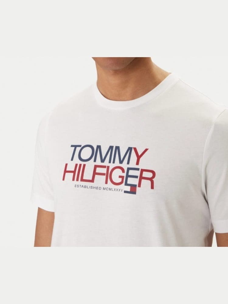 Tommy Hilfiger T-shirt uomo in cotone bianca con logo frontale regular fit in T-shirt Broadway Red - Barletta, commercioVirtuoso.it