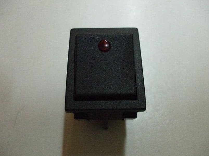 Interruttore Bipolare Nero con Led Rosso per Macchina Caffè Lelit