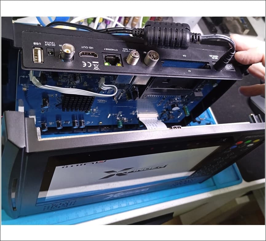 Display LCD di ricambio per AMIKO X-FINDER 3 in Kit di riparazione DFP Elettronica Store - Scafati, commercioVirtuoso.it