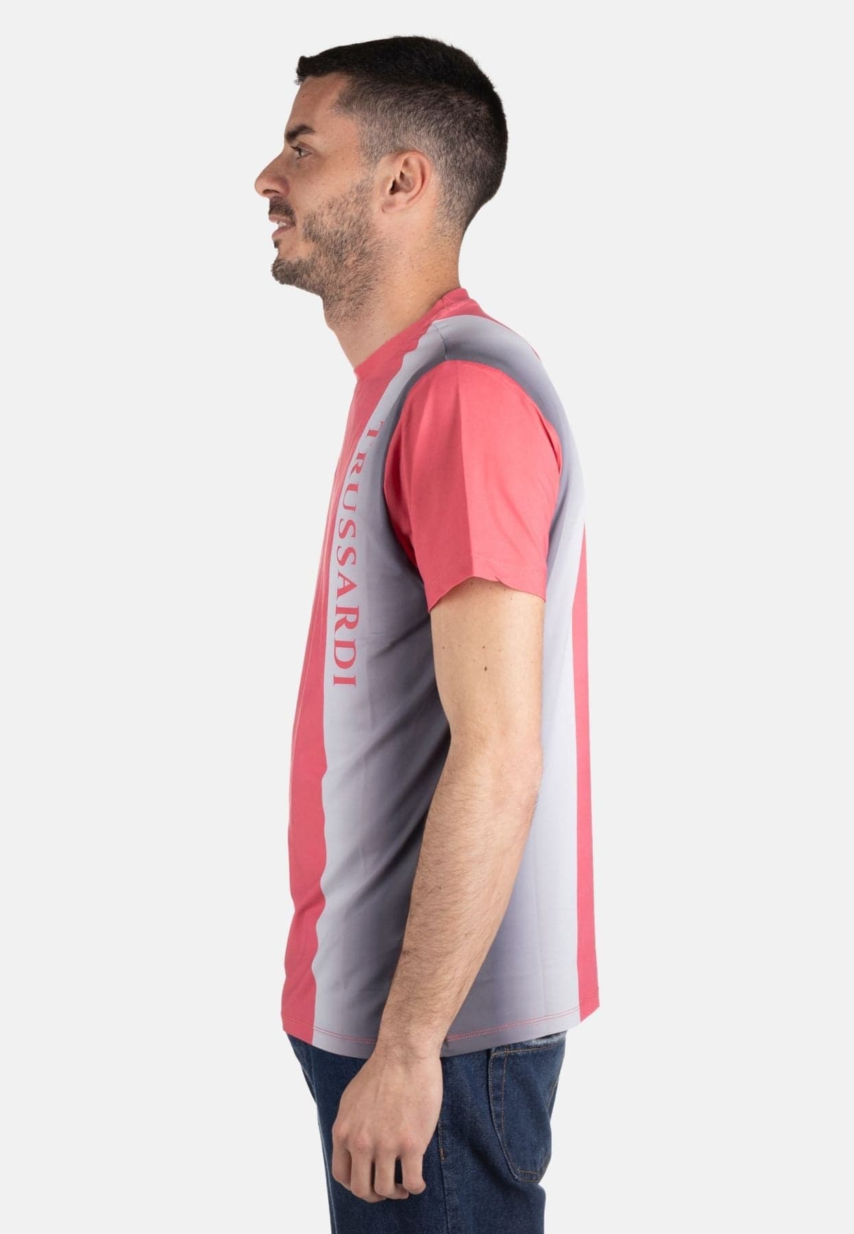TRUSSARDI T-SHIRT VERTICAL LOGO da uomo in T-shirt Drestige - Casamassima, commercioVirtuoso.it