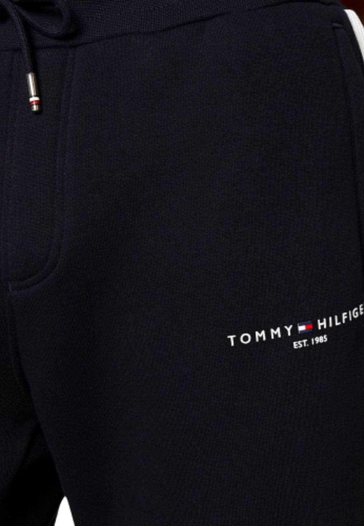 Tommy Hilfiger PANTALONE TUTA WCC GLOBAL STRIPE SWEATPANT da uomo in Pantaloni sportivi Drestige - Casamassima, commercioVirtuoso.it
