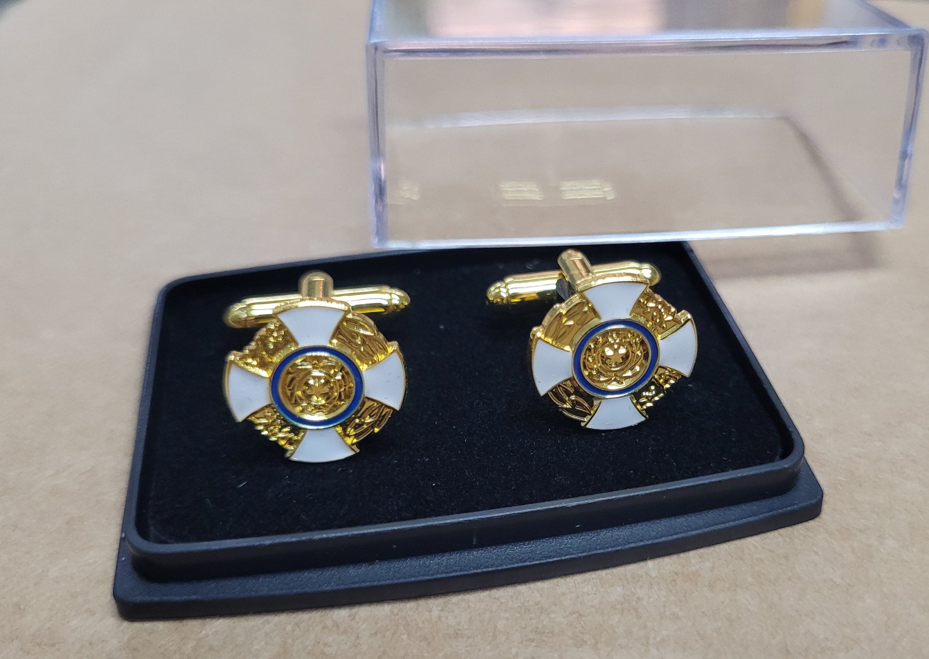Coppia di Gemelli Commendatore Ordine Al Merito della Repubblica Italiana in Gemelli per polsini camicia Il Distintivo - Pesaro, commercioVirtuoso.it