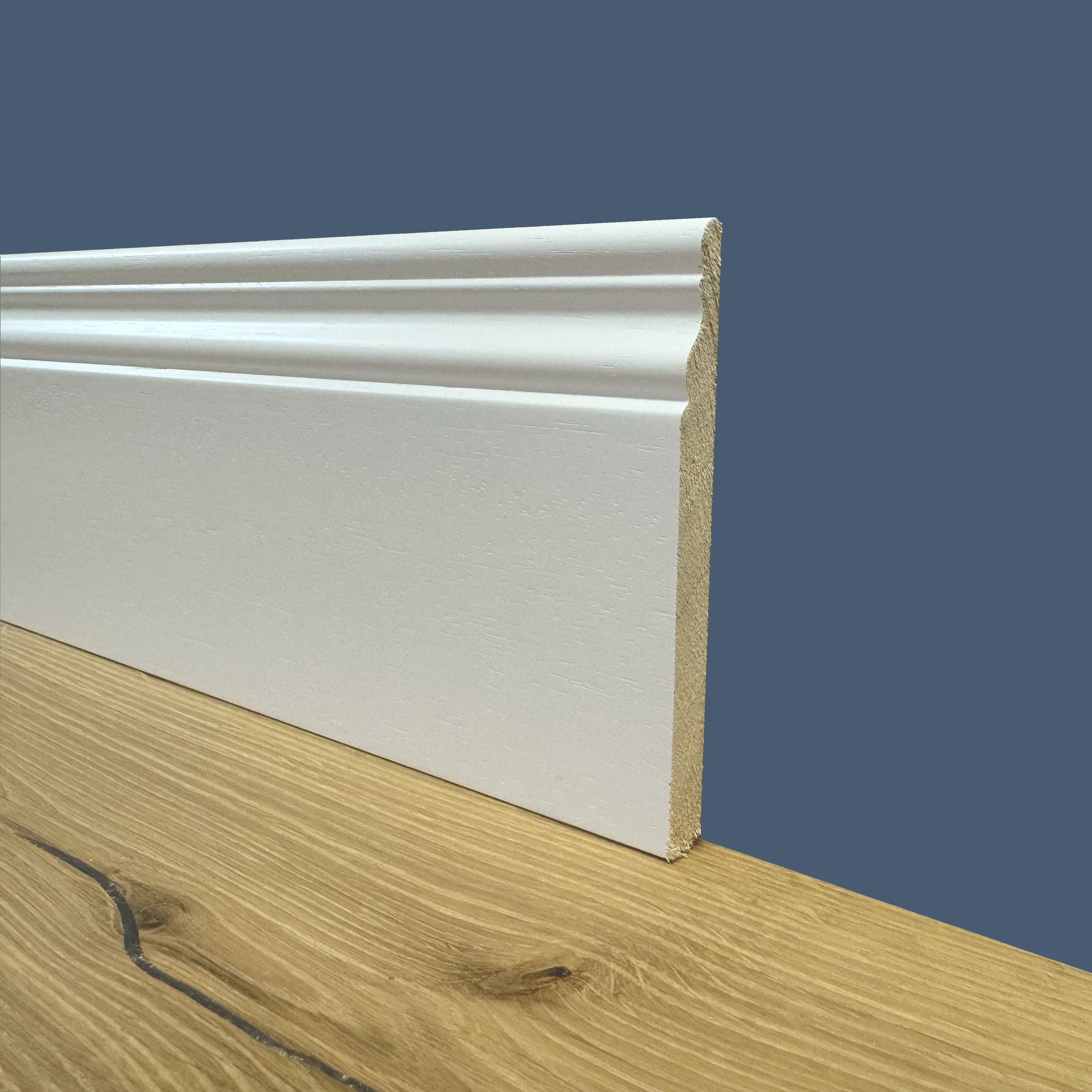 BATTISCOPA ZOCCOLINO GRAN DUCALE in legno MASSELLO Ayous Laccato Bianco 120x13 (prezzo al metro)