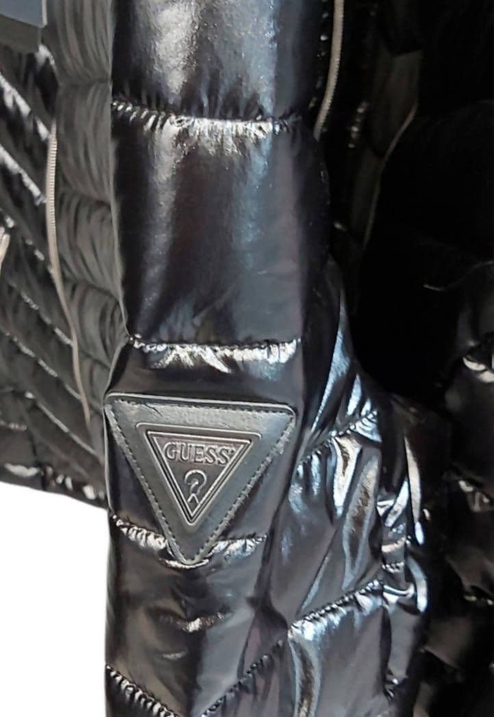Guess Giubbotto Imbottito Nero Uomo Piumino Eco Giacca Imbottita Bomber Man Bomber Jacket Stretch Tasche e Zip in Giacche Euforia - Bronte, commercioVirtuoso.it